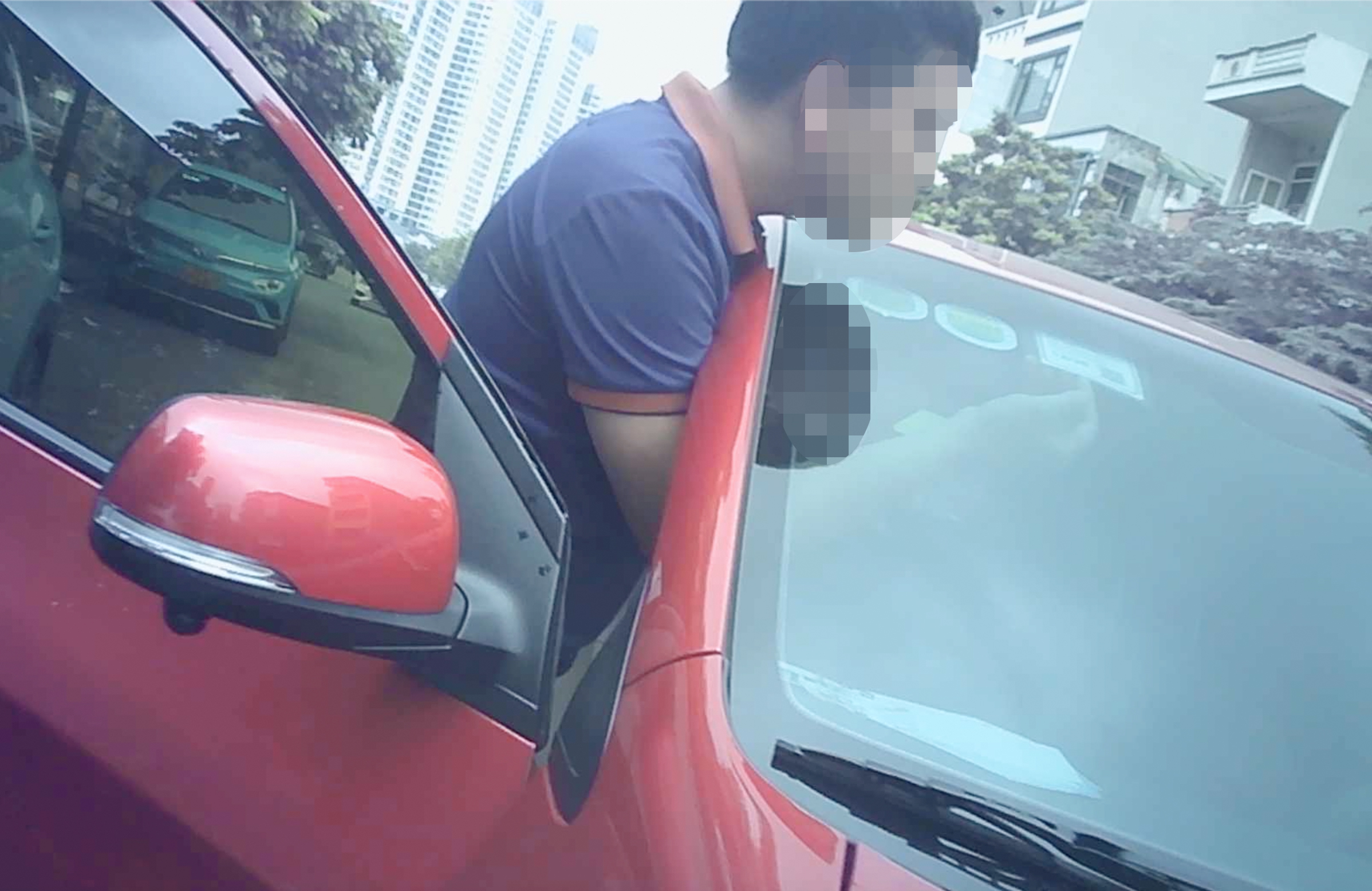 "Phù phép" xe kinh doanh vận tải: "Hô biến" đăng ký xe xin phù hiệu- Ảnh 1. "Phù phép" xe kinh doanh vận tải: "Hô biến" đăng ký xe xin phù hiệu- Ảnh 1.