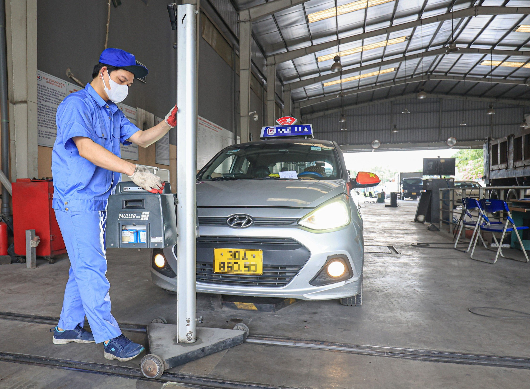 Đăng kiểm vi&ecirc;n sẽ phải đ&aacute;p ứng ti&ecirc;u chuẩn n&agrave;o?- Ảnh 1.