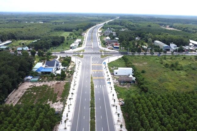 B&igrave;nh Dương sắp kh&aacute;nh th&agrave;nh cầu Bạch Đằng 2 v&agrave; đường hơn 3.800 tỷ đồng- Ảnh 3.