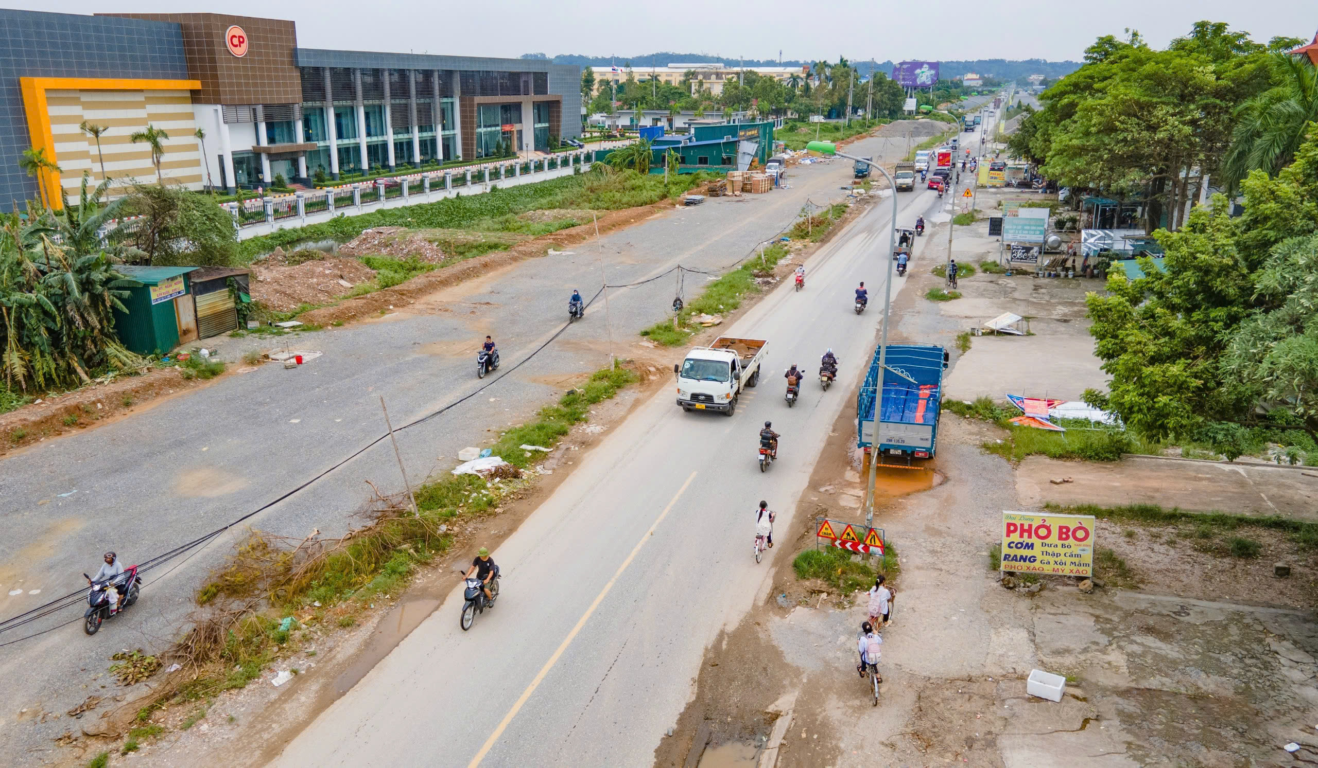 H&agrave; Nội: Nhiều c&ocirc;ng tr&igrave;nh giao th&ocirc;ng trọng điểm vẫn thi c&ocirc;ng cầm chừng v&igrave; &uacute;ng ngập sau b&atilde;o- Ảnh 20.