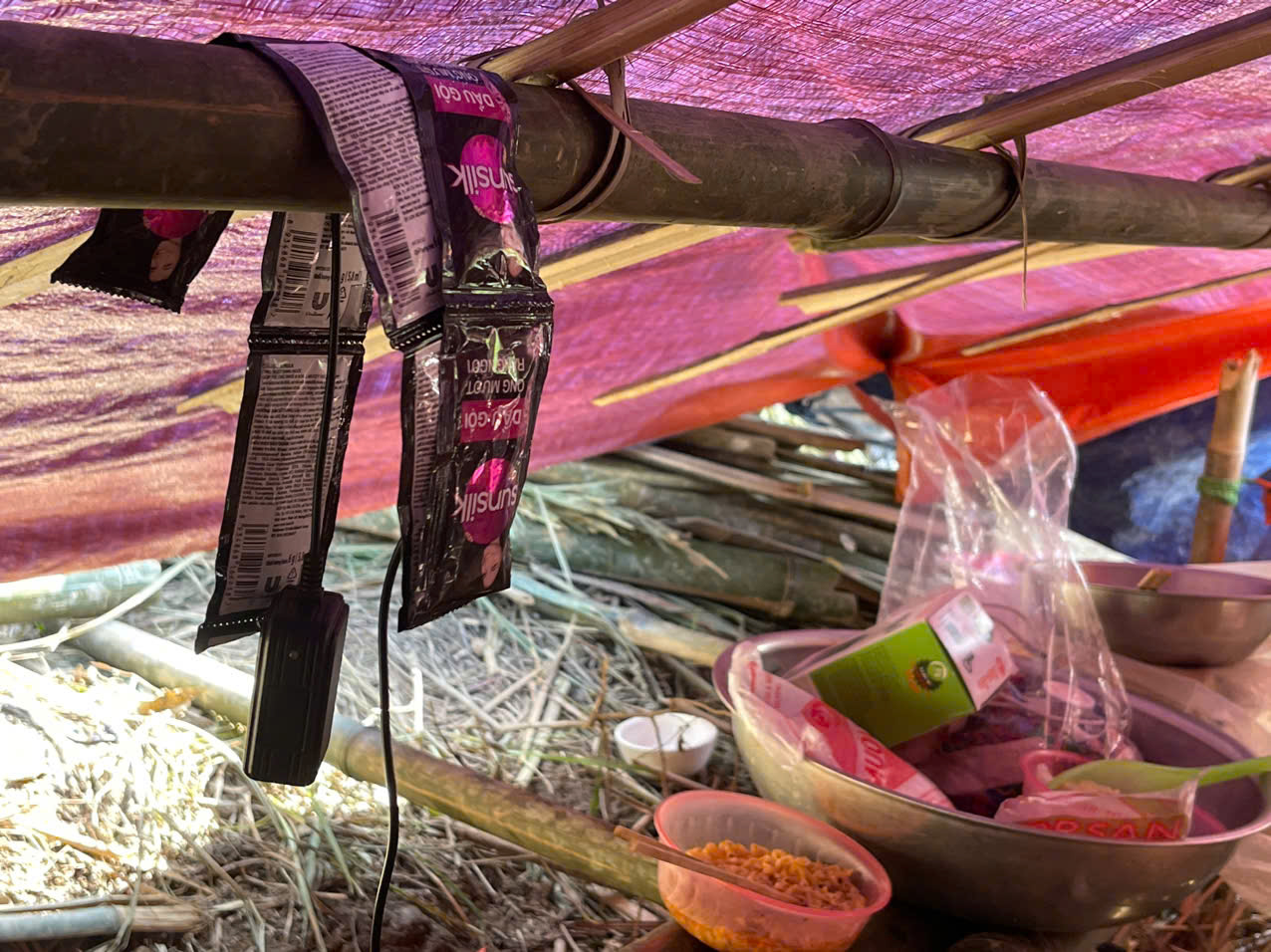 To&agrave;n cảnh cuộc sống 115 người d&acirc;n th&ocirc;n Kho V&agrave;ng tại nơi l&aacute;nh nạn tr&ecirc;n n&uacute;i- Ảnh 6.