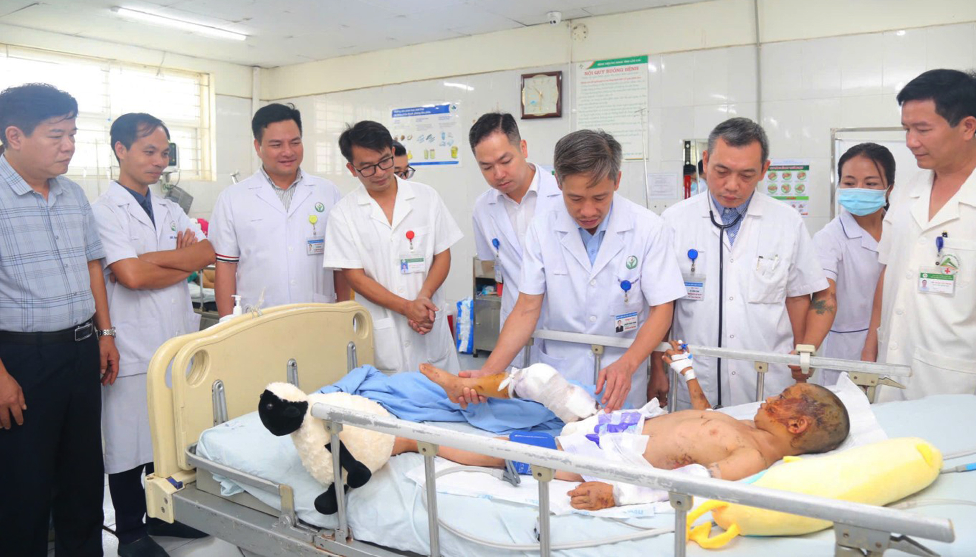 Gấp r&uacute;t ph&ograve;ng dịch bệnh sau b&atilde;o lũ- Ảnh 1.