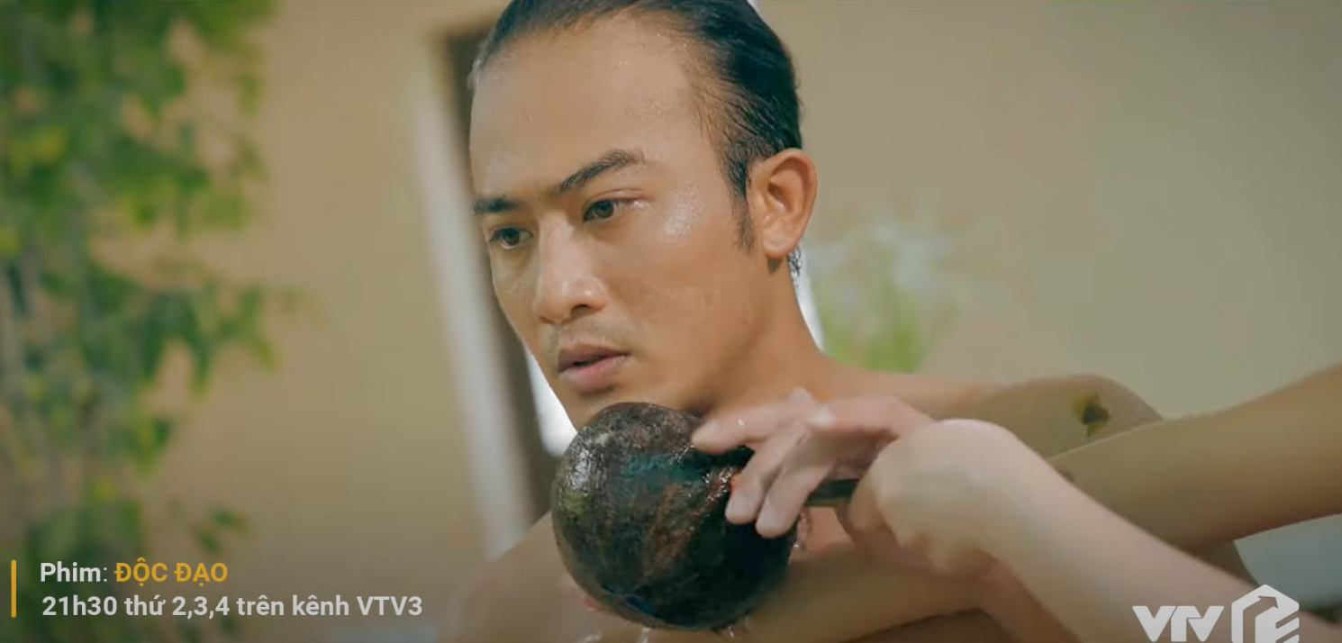 "Độc đạo" tập 8: &Ocirc;ng tr&ugrave;m Qu&acirc;n "gi&agrave;" lộ mặt?- Ảnh 5.