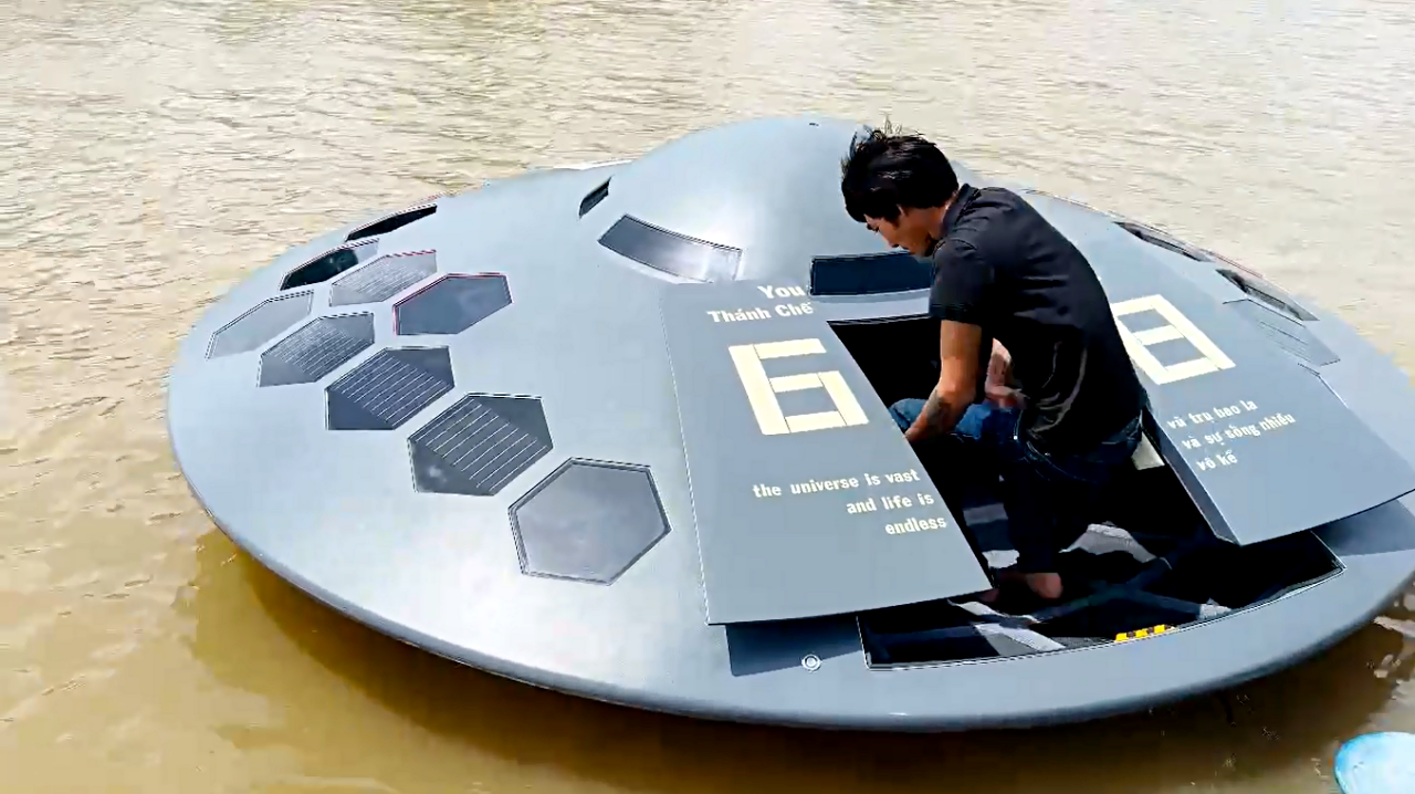 &ldquo;Th&aacute;nh chế&rdquo; ở Ki&ecirc;n Giang l&agrave;m động cơ giống đĩa bay chạy tr&ecirc;n mặt nước- Ảnh 3.