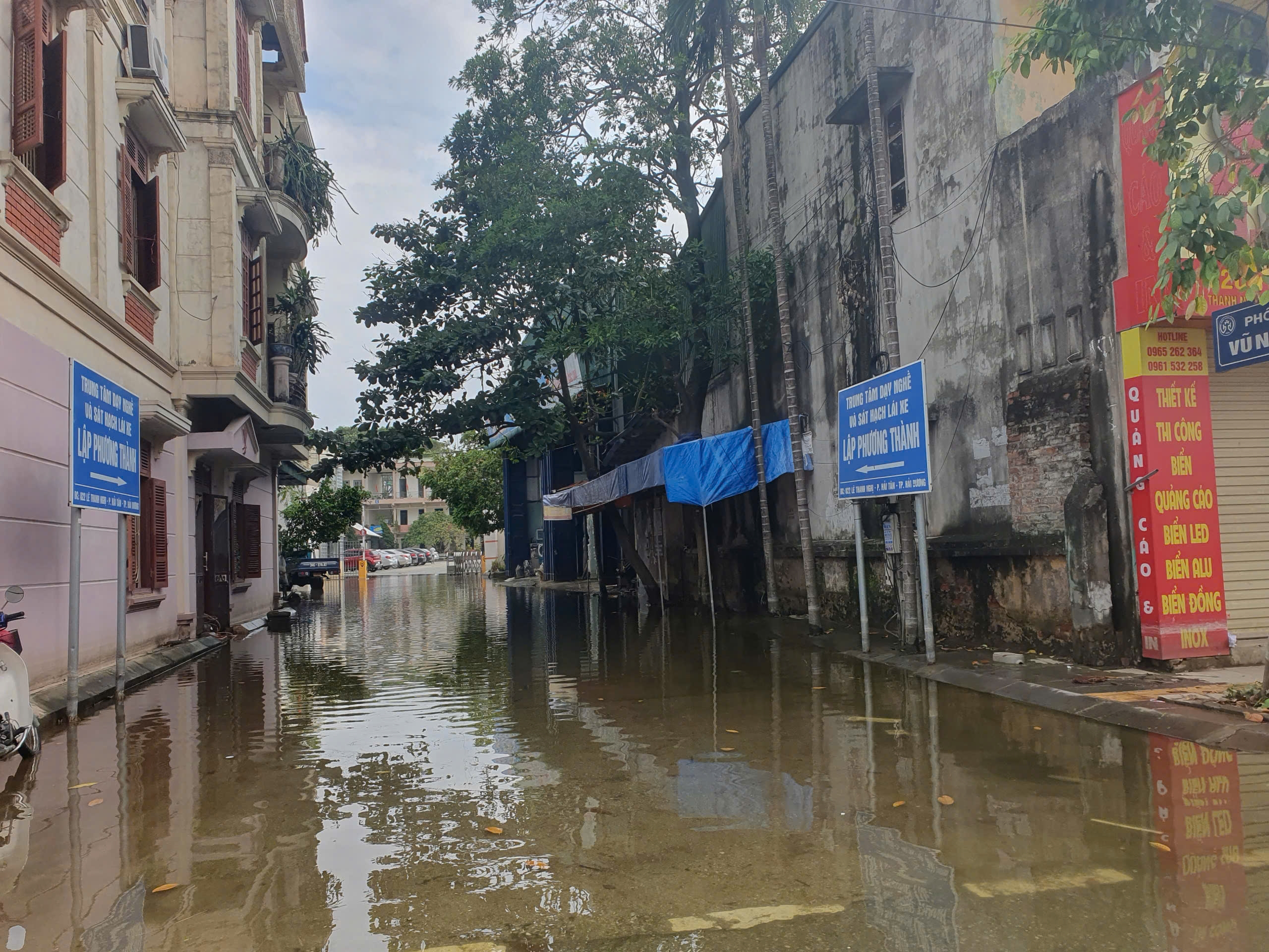 Hải Dương hoạt động trở lại bến xe kh&aacute;ch Hải T&acirc;n, nhiều tuyến phố vẫn ngập- Ảnh 6.