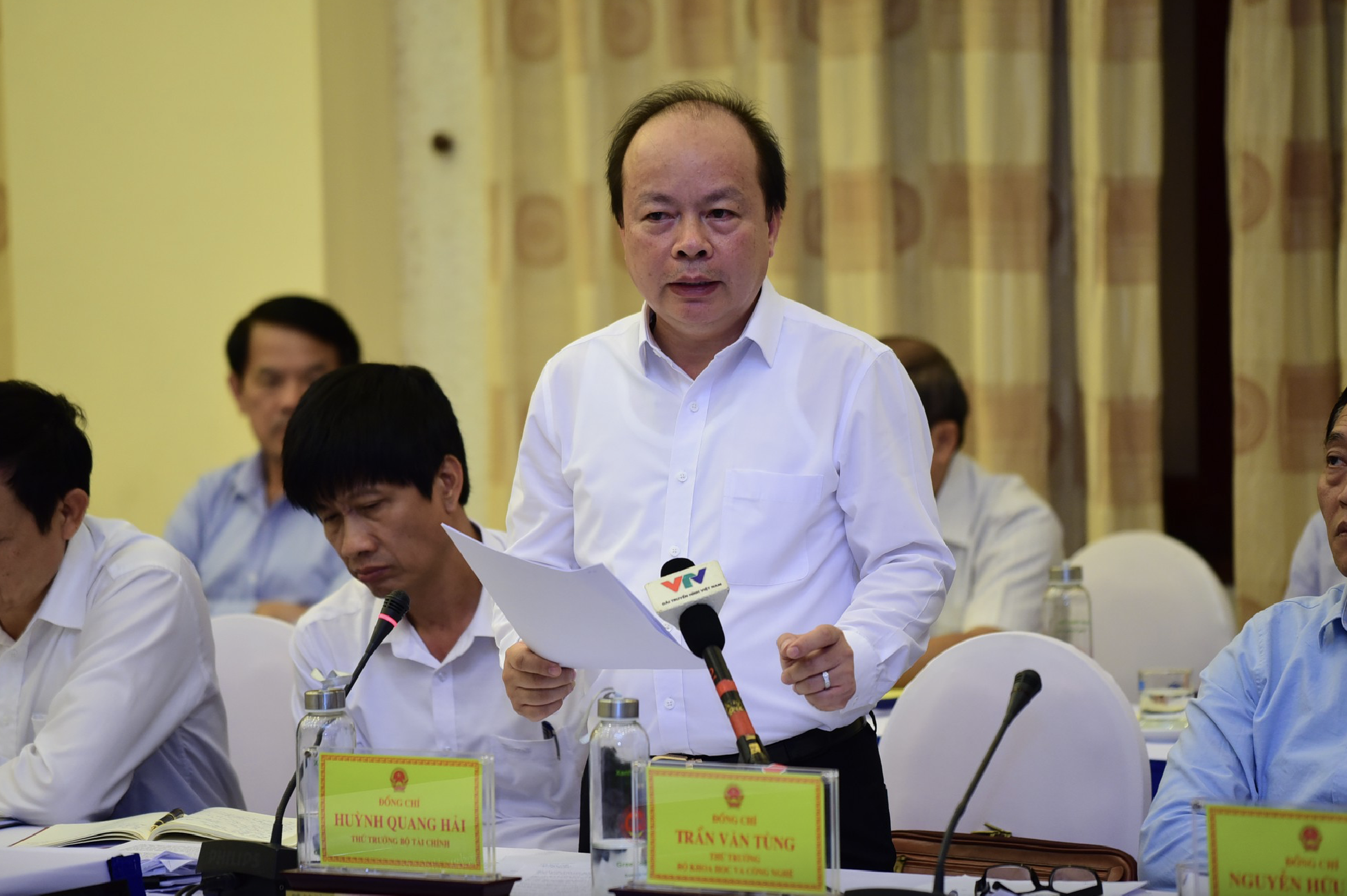 Thủ tướng kỷ luật 3 nguy&ecirc;n Thứ trưởng v&agrave; Thứ trưởng Bộ T&agrave;i ch&iacute;nh- Ảnh 1.