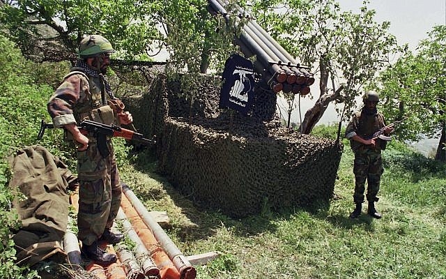 Tuy&ecirc;n bố tấn c&ocirc;ng đ&aacute;p trả Israel, Hezbollah sở hữu những loại vũ kh&iacute; g&igrave;?- Ảnh 2.