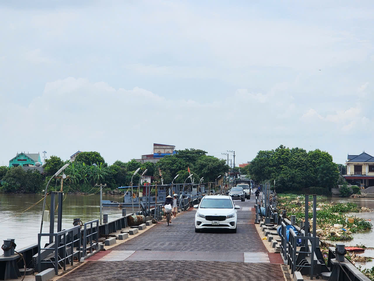 Nam Định đề nghị c&ocirc;ng bố t&igrave;nh huống khẩn cấp về thi&ecirc;n tai khu vực cầu phao Ninh Cường- Ảnh 1.