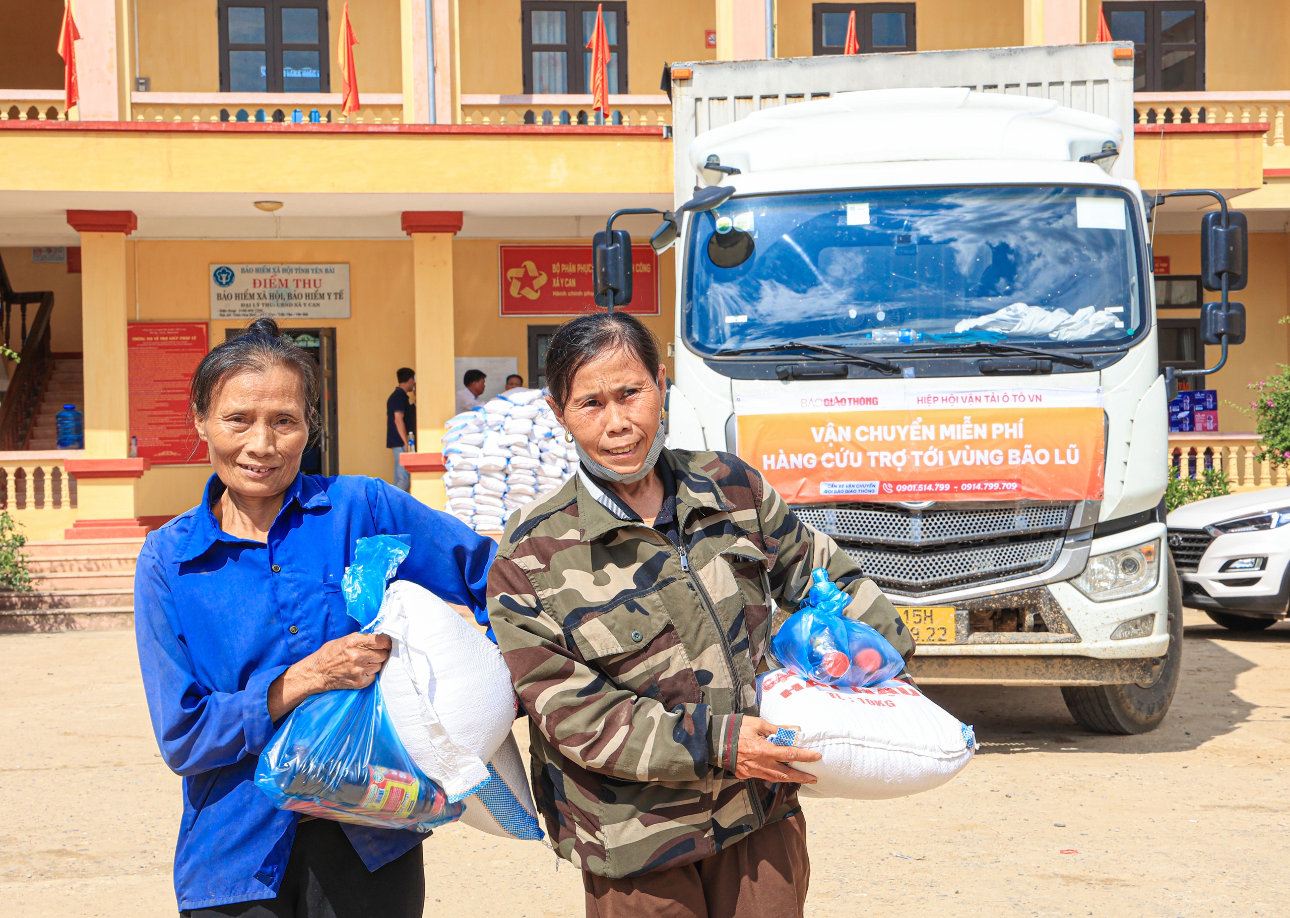 Ấm áp tình người nơi vùng lũ Yên Bái- Ảnh 10. Ấm áp tình người nơi vùng lũ Yên Bái- Ảnh 10.