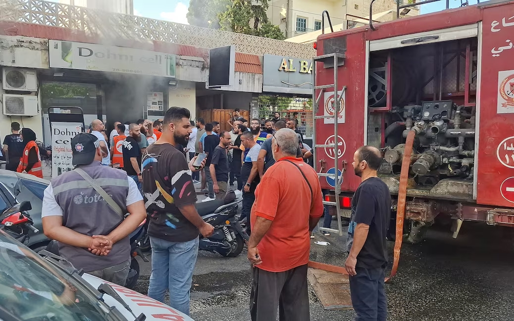 Sau m&aacute;y nhắn tin, loạt bộ đ&agrave;m của Hezbollah ph&aacute;t nổ g&acirc;y thương vong nghi&ecirc;m trọng