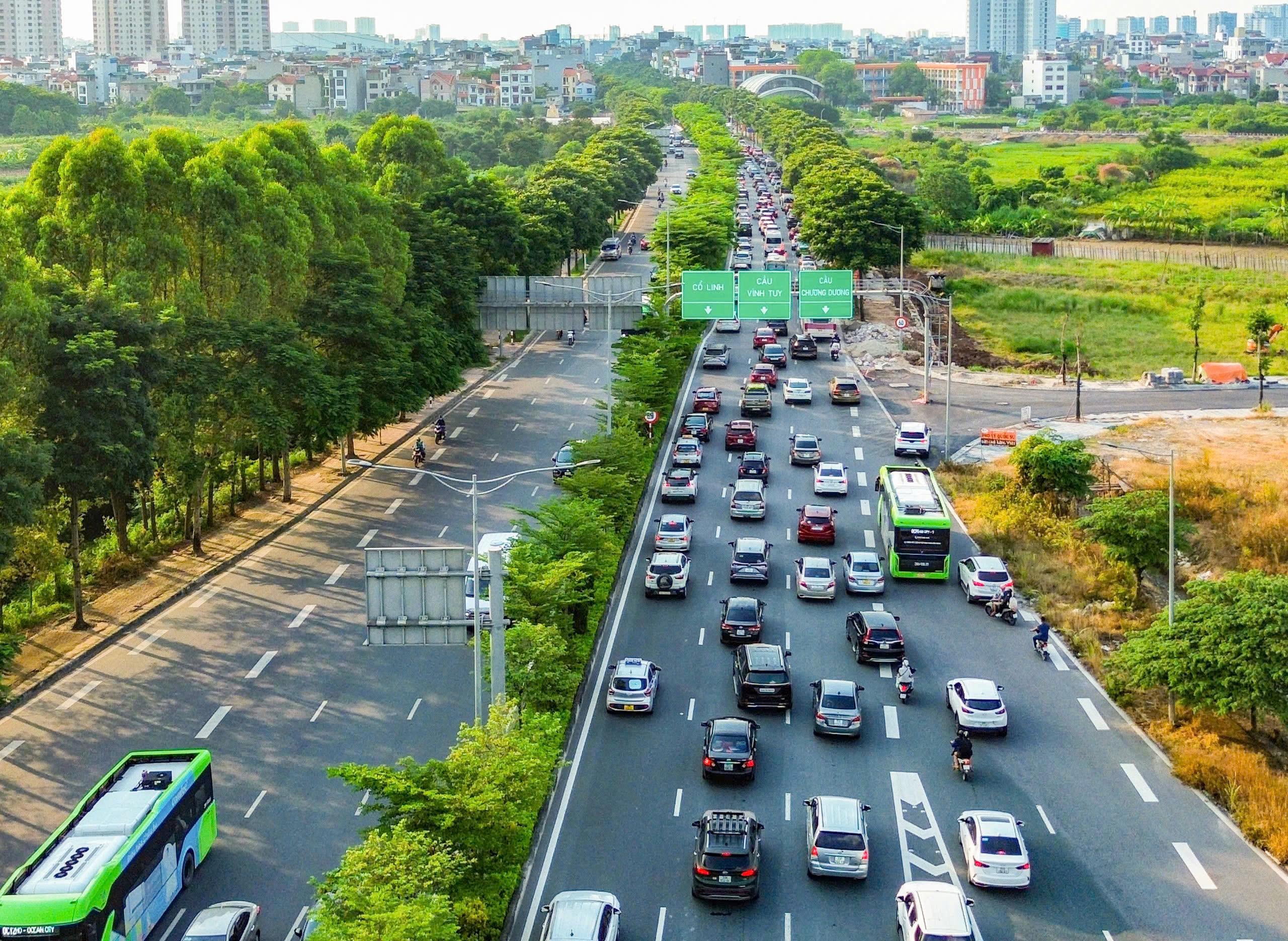 Người d&acirc;n &ugrave;n &ugrave;n trở lại Thủ đ&ocirc; d&ugrave; chưa hết kỳ nghỉ lễ- Ảnh 9.