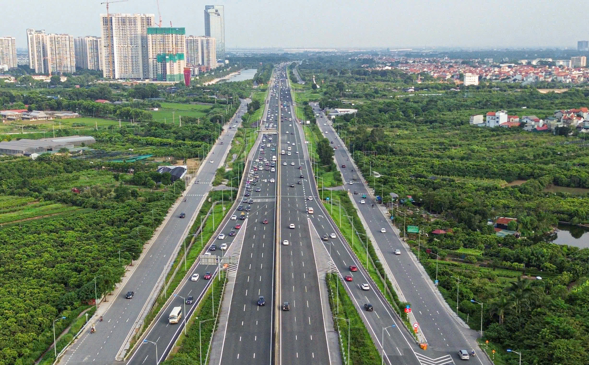 Người d&acirc;n &ugrave;n &ugrave;n trở lại Thủ đ&ocirc; d&ugrave; chưa hết kỳ nghỉ lễ- Ảnh 8.