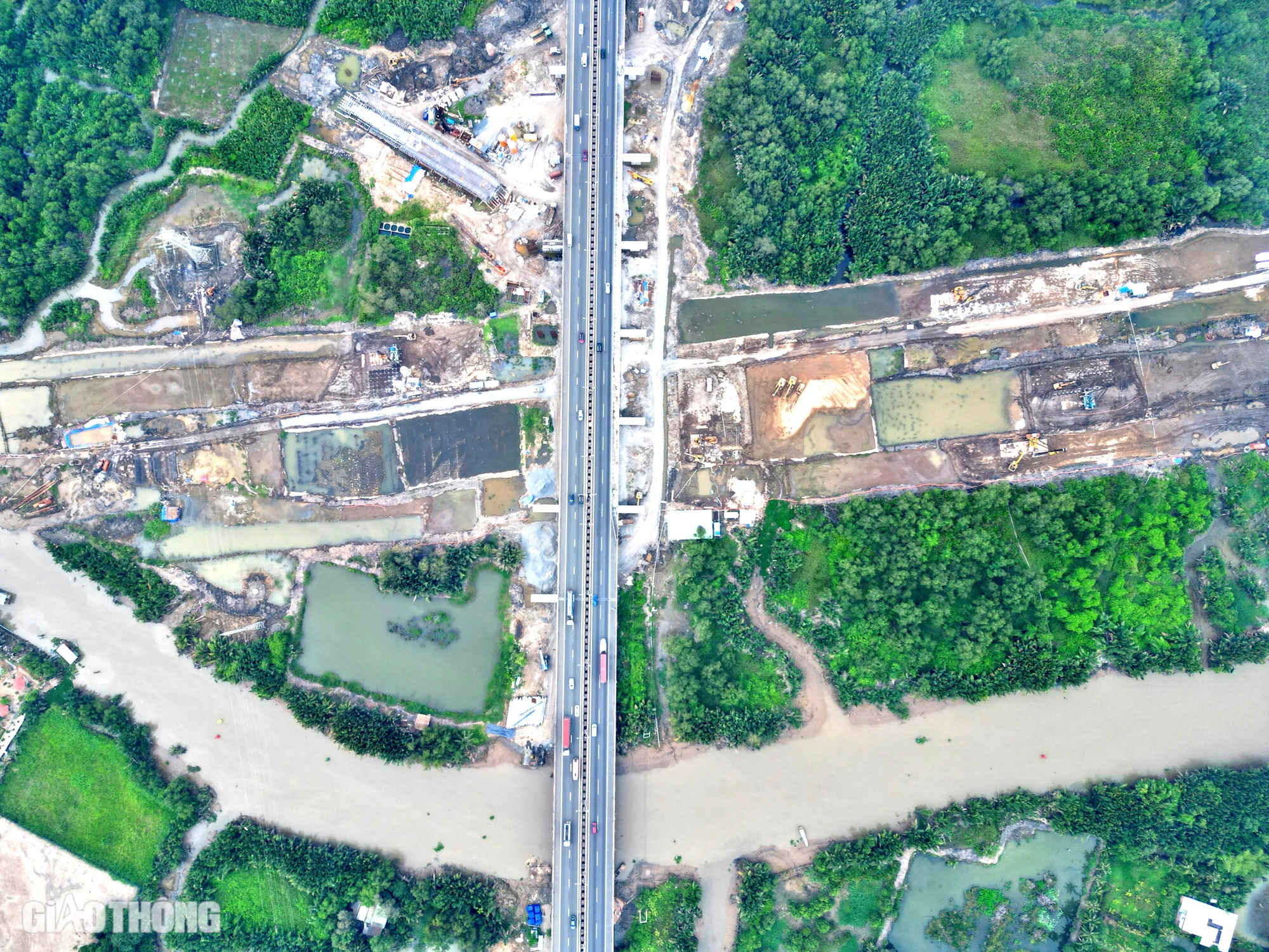 Hình hài dự án Vành đai 3 sau gần 15 tháng "vượt nắng thắng mưa"- Ảnh 2. Hình hài dự án Vành đai 3 sau gần 15 tháng "vượt nắng thắng mưa"- Ảnh 2.