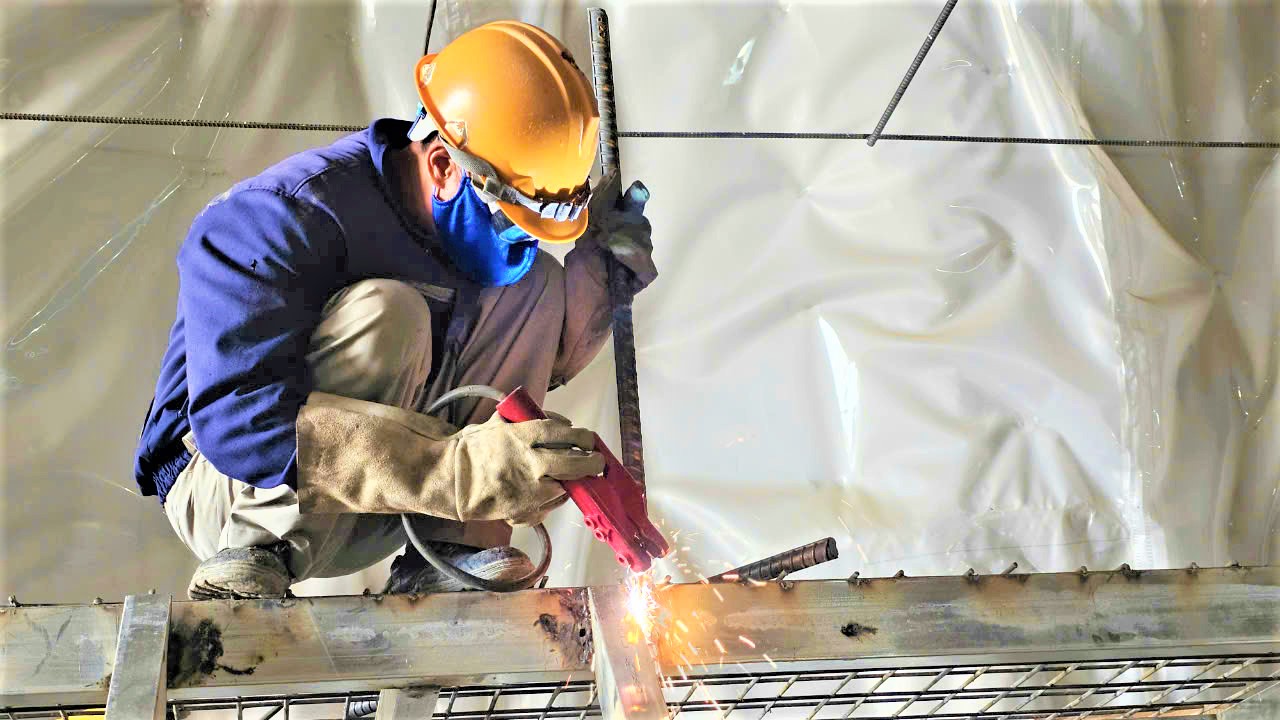 Trắng đ&ecirc;m thi c&ocirc;ng, bứt tốc tiến độ cao tốc Ch&iacute; Thạnh - V&acirc;n Phong- Ảnh 3.