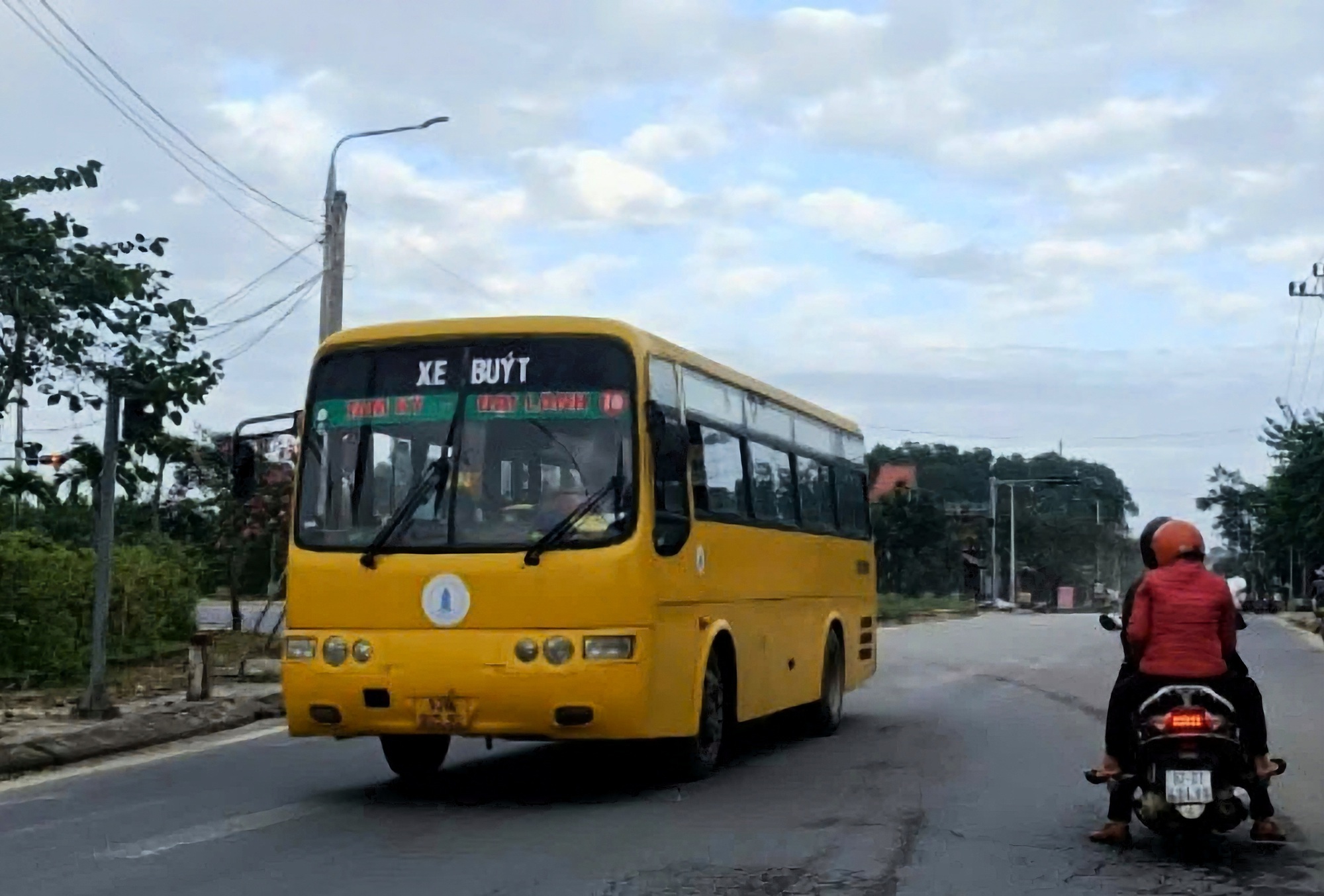 Quảng Nam k&ecirc;u gọi đầu tư nhiều tuyến bu&yacute;t kh&ocirc;ng trợ gi&aacute; nội tỉnh- Ảnh 1.