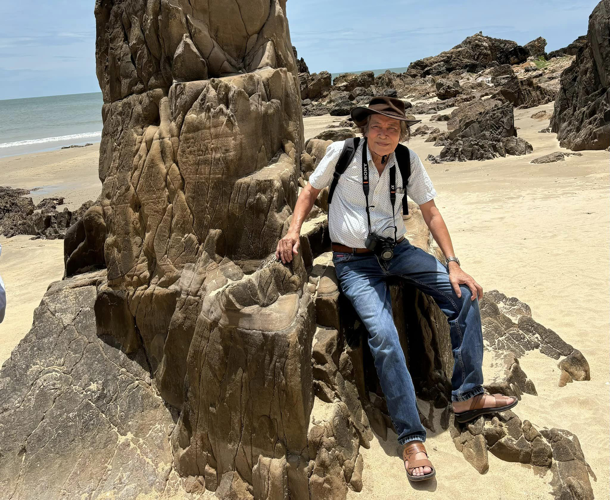 Đỗ Đức - người họa sĩ của n&uacute;i rừng- Ảnh 1.