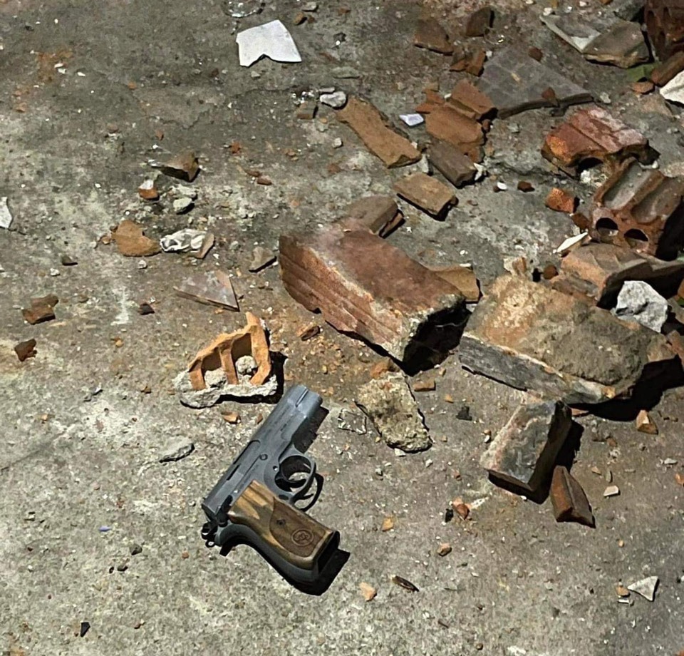 17 năm t&ugrave; cho kẻ d&ugrave;ng s&uacute;ng bắn bị thương bố v&agrave; anh trai người t&igrave;nh cũ- Ảnh 2.