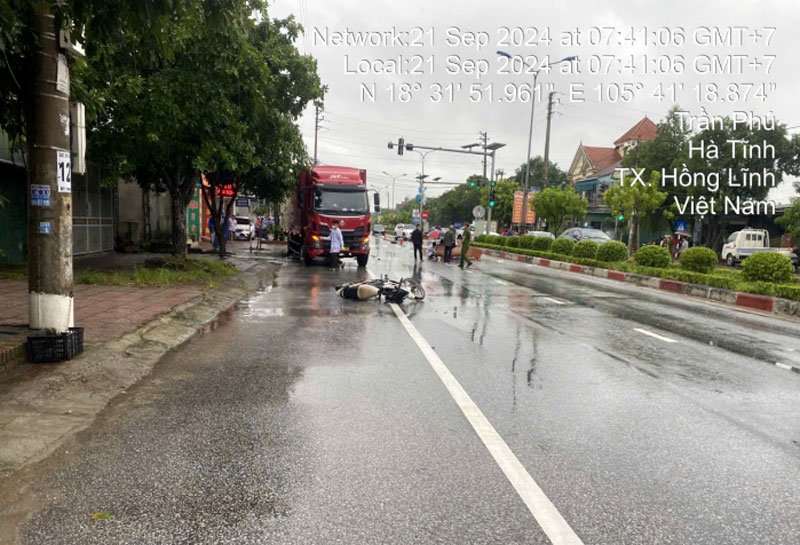 Hiện trường vụ tai nạn thương t&acirc;m khiến 2 người tử vong.