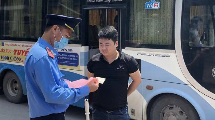 9 th&aacute;ng, Thanh tra Sở GTVT H&agrave; Nội xử l&yacute; hơn 12 ngh&igrave;n trường hợp vi phạm- Ảnh 1.
