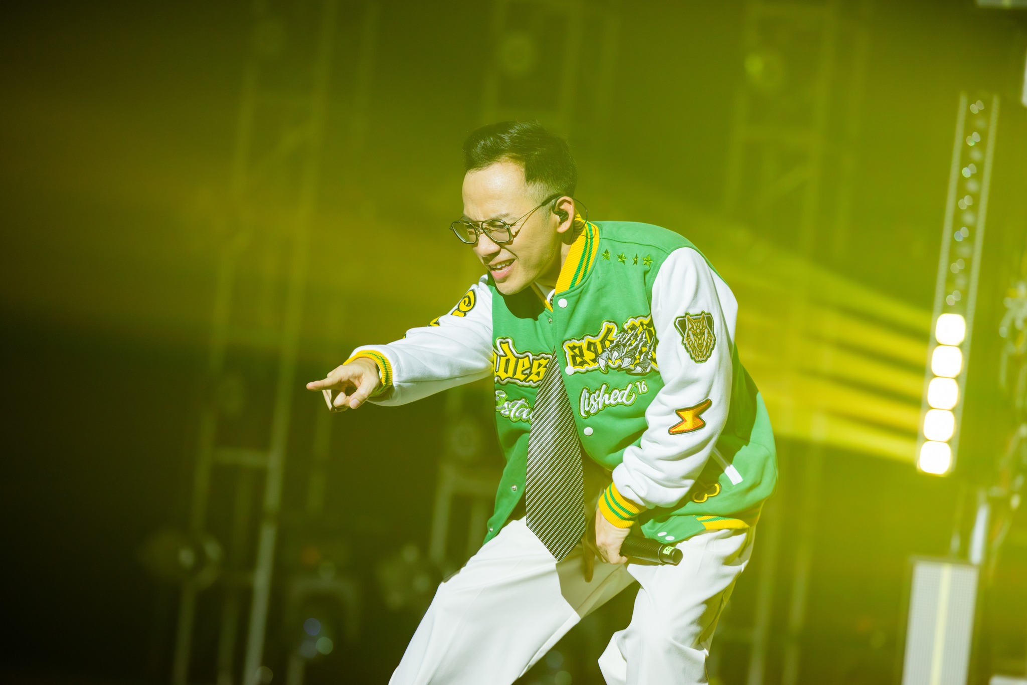 Rapper Đinh Tiến Đạt: Nếu kh&ocirc;ng gặp vợ, chắc giờ n&agrave;y t&ocirc;i c&ograve;n lang thang đ&acirc;u đ&oacute;- Ảnh 2.