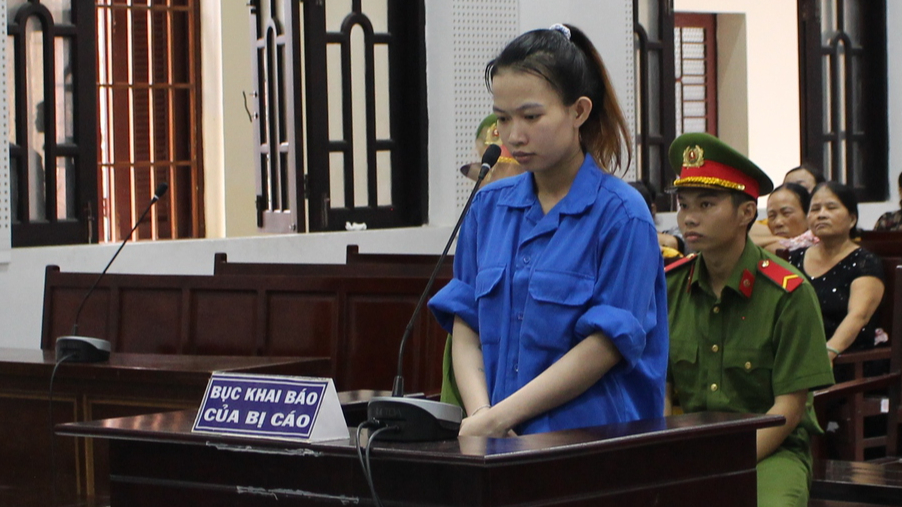 C&ocirc; g&aacute;i ở S&oacute;c Trăng lĩnh 12 năm t&ugrave; tội mua b&aacute;n người dưới 16 tuổi- Ảnh 1.