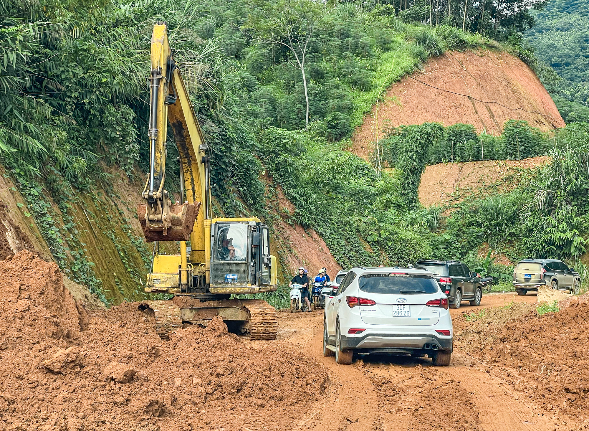 405 ngh&igrave;n tỷ đồng t&aacute;i thiết kinh tế sau b&atilde;o lũ- Ảnh 2.