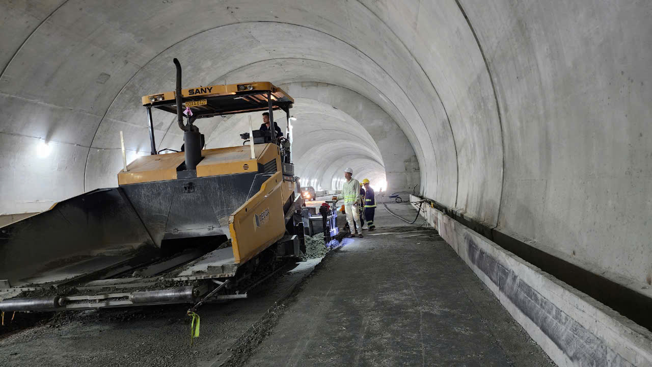 Chuyển biến lớn tr&ecirc;n c&ocirc;ng trường cao tốc Quảng Ng&atilde;i - Ho&agrave;i Nhơn- Ảnh 2.
