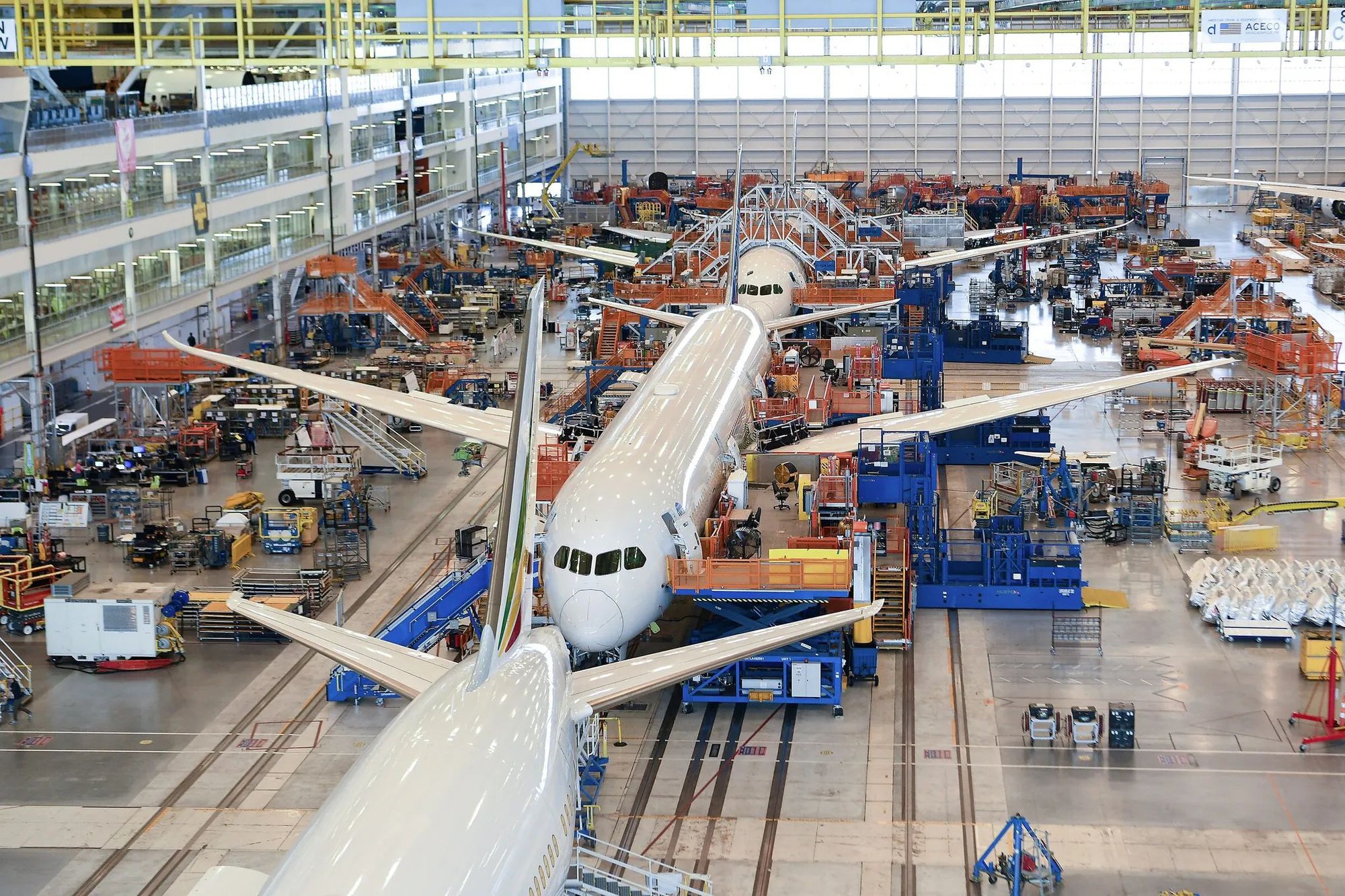 FAA cam kết sẽ siết chặt quản l&yacute; với Boeing- Ảnh 1.