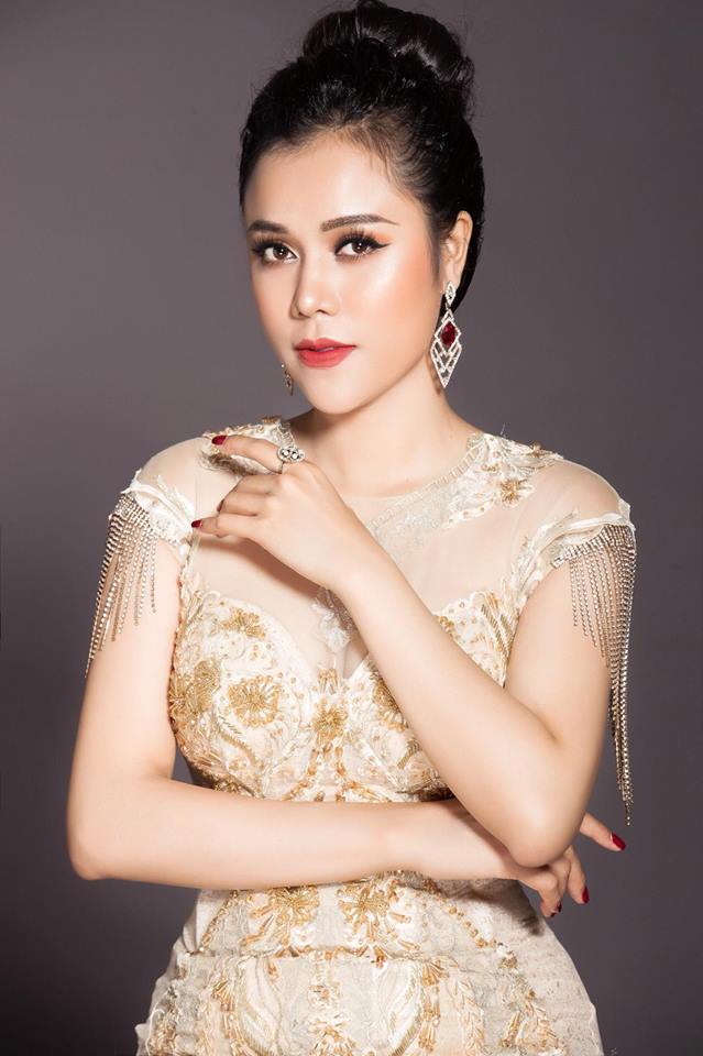 Bị L&yacute; Nh&atilde; Kỳ gọi thẳng t&ecirc;n, ca sĩ Hồng Gấm xin lỗi- Ảnh 1.