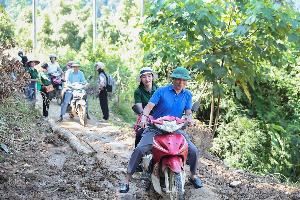 X&oacute;t xa điểm trường bị t&agrave;n ph&aacute; bởi cơn b&atilde;o Yagi lịch sử- Ảnh 3.