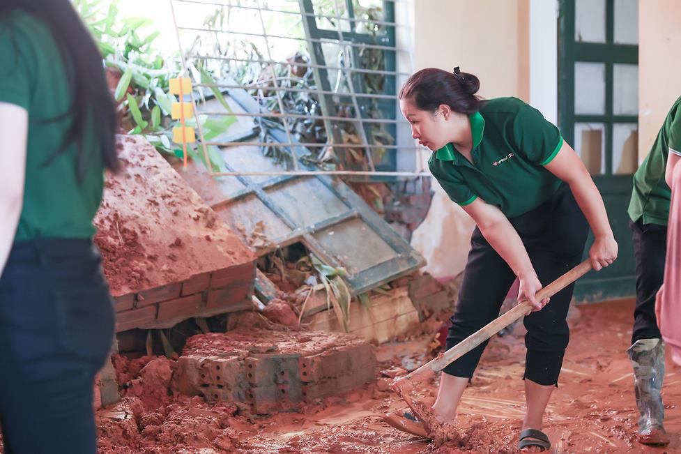 X&oacute;t xa điểm trường bị t&agrave;n ph&aacute; bởi cơn b&atilde;o Yagi lịch sử- Ảnh 5.
