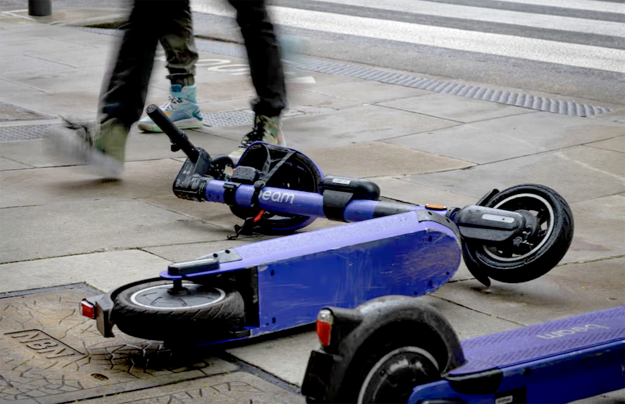 Dịch vụ thu&ecirc; xe scooter điện hết được ưa chuộng- Ảnh 1.