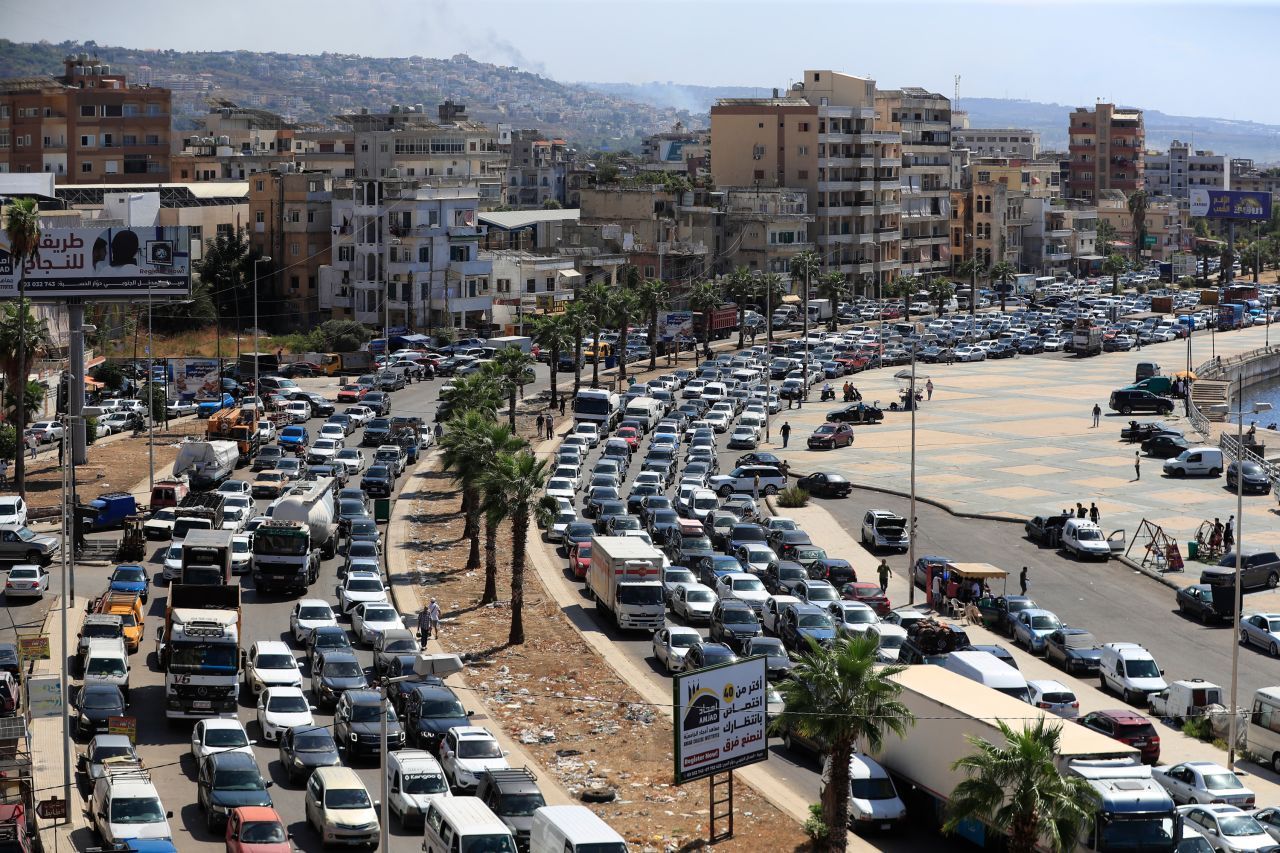 Người d&acirc;n Lebanon hoảng loạn tột c&ugrave;ng sau đợt kh&ocirc;ng k&iacute;ch chết ch&oacute;c của Israel- Ảnh 1.