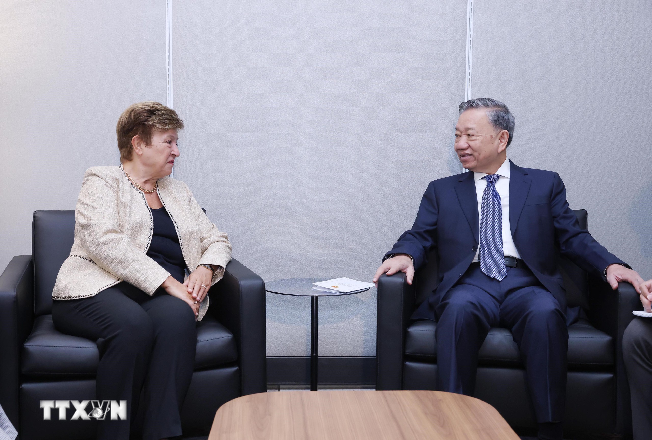 Tổng Bí thư, Chủ tịch nước: Việt Nam đang đứng trước khởi điểm cho một kỷ nguyên mới- Ảnh 2. Tổng Bí thư, Chủ tịch nước: Việt Nam đang đứng trước khởi điểm cho một kỷ nguyên mới- Ảnh 2.