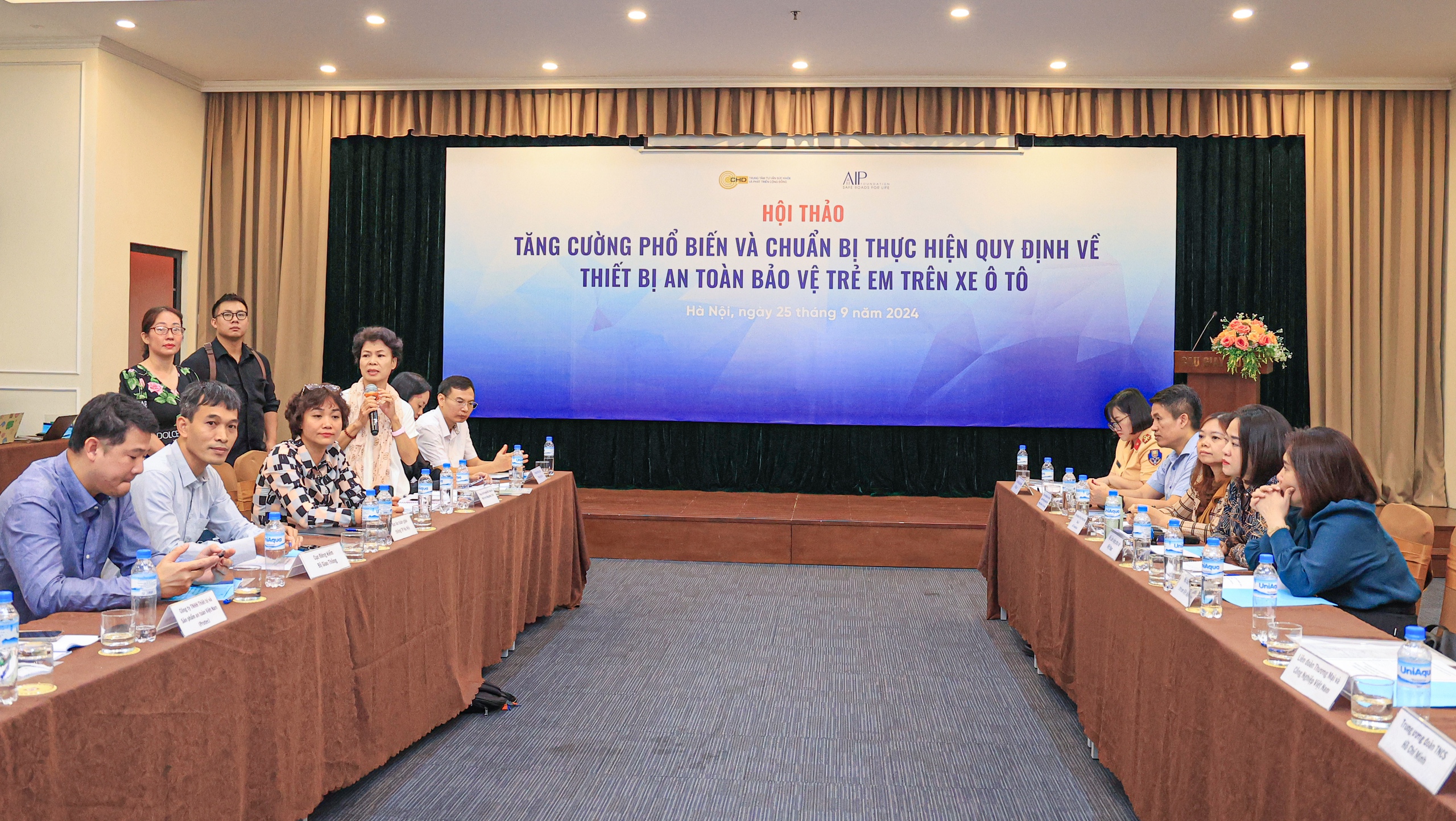 Sớm ho&agrave;n thiện quy chuẩn kỹ thuật thiết bị an to&agrave;n cho trẻ em tr&ecirc;n xe &ocirc; t&ocirc;- Ảnh 2.