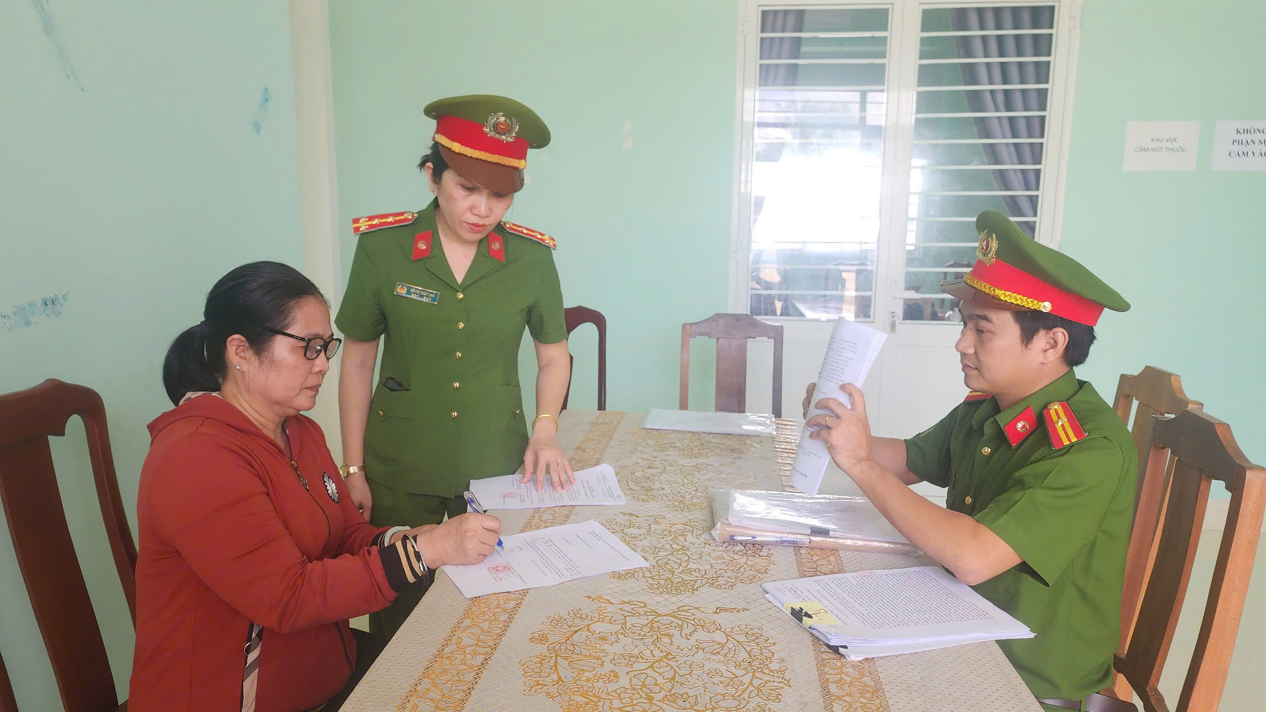 Khởi tố, bắt giam nữ chủ hụi lừa đảo chiếm đoạt gần 5 tỷ đồng- Ảnh 1.