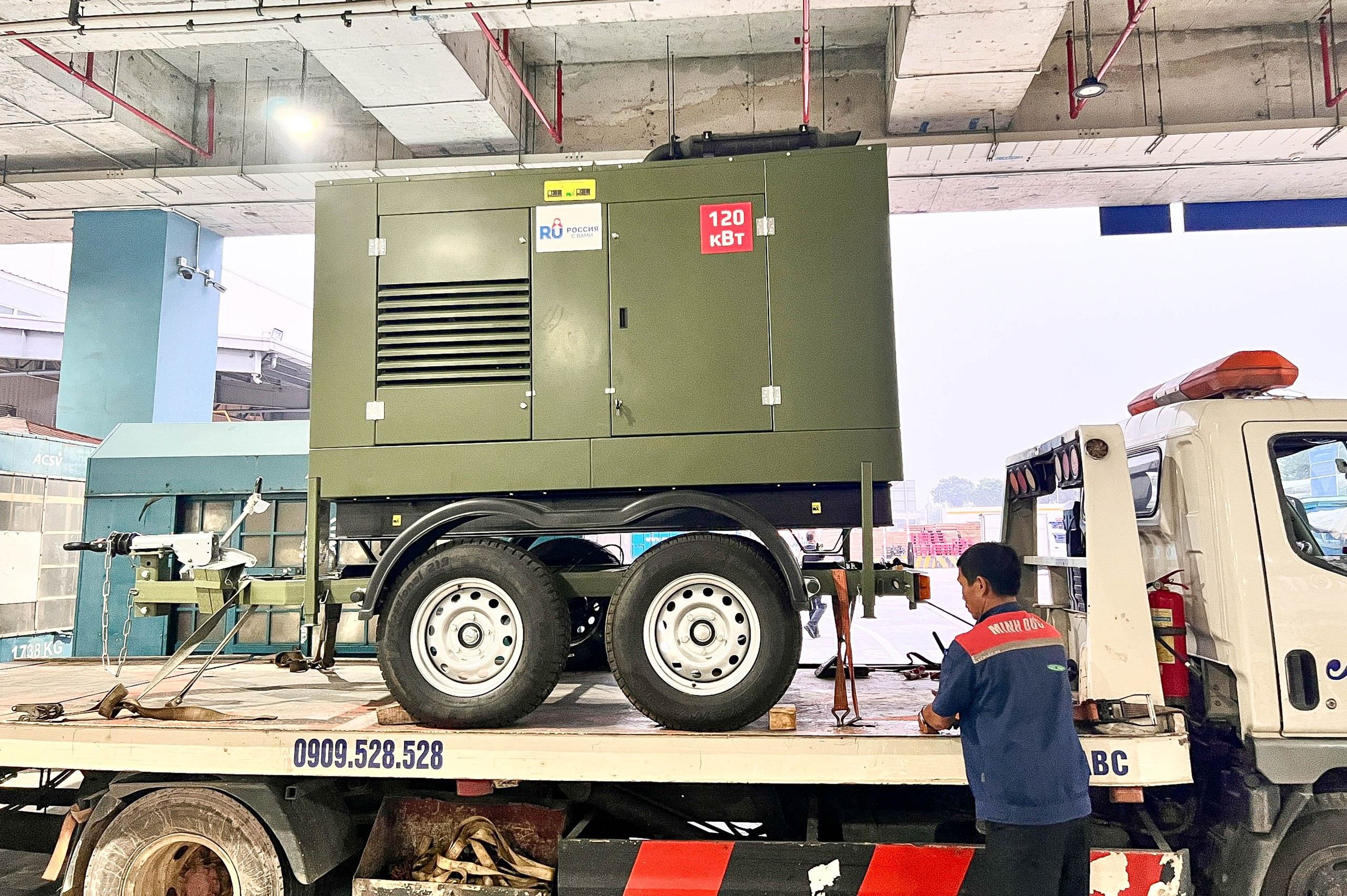 L&ocirc; h&agrave;ng viện trợ đặc biệt của Nga từ Nội B&agrave;i l&ecirc;n đường tới L&agrave;o Cai- Ảnh 7.