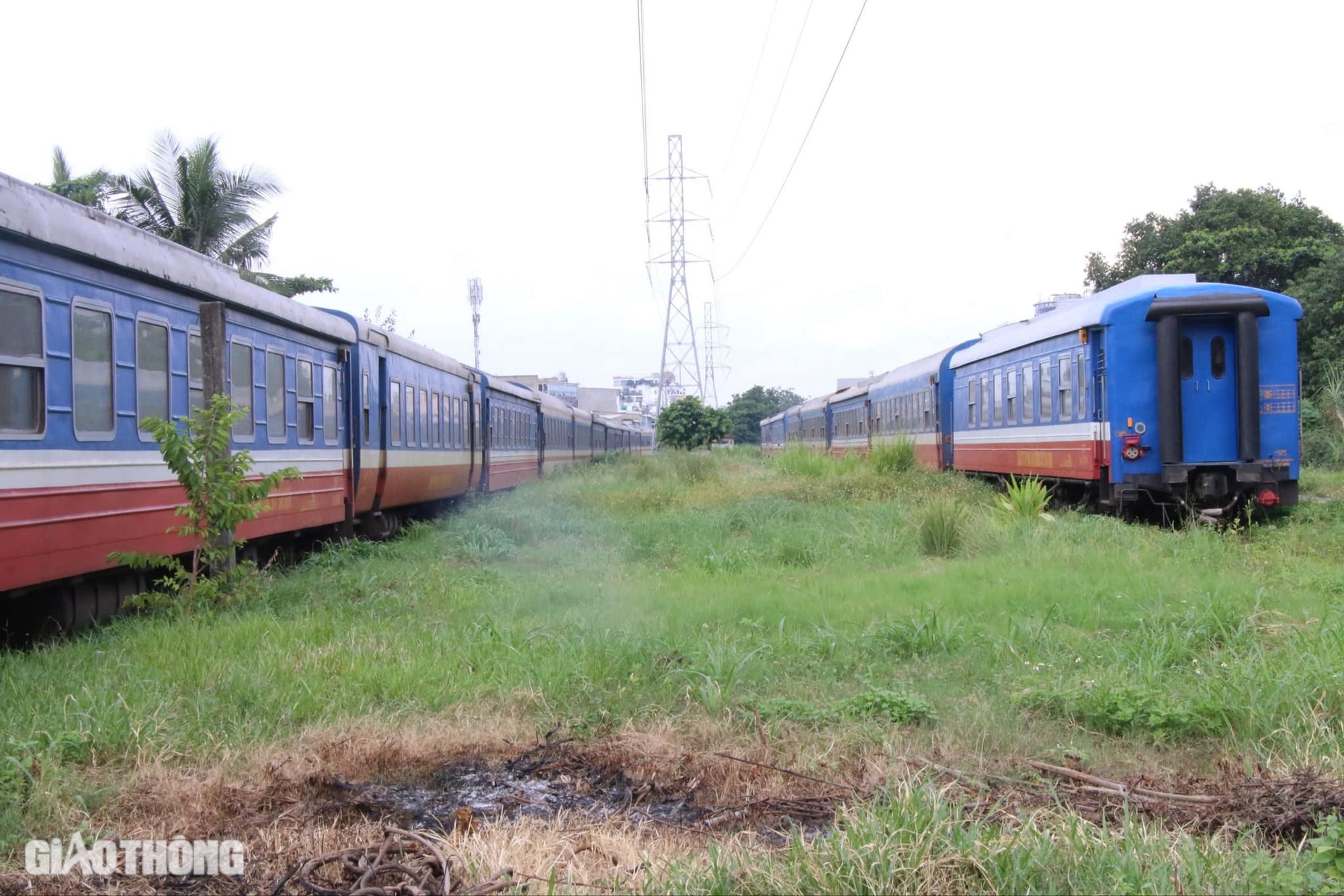 Cận cảnh ga B&igrave;nh Triệu "treo" hơn 20 năm đang điều chỉnh th&agrave;nh ga metro- Ảnh 15.