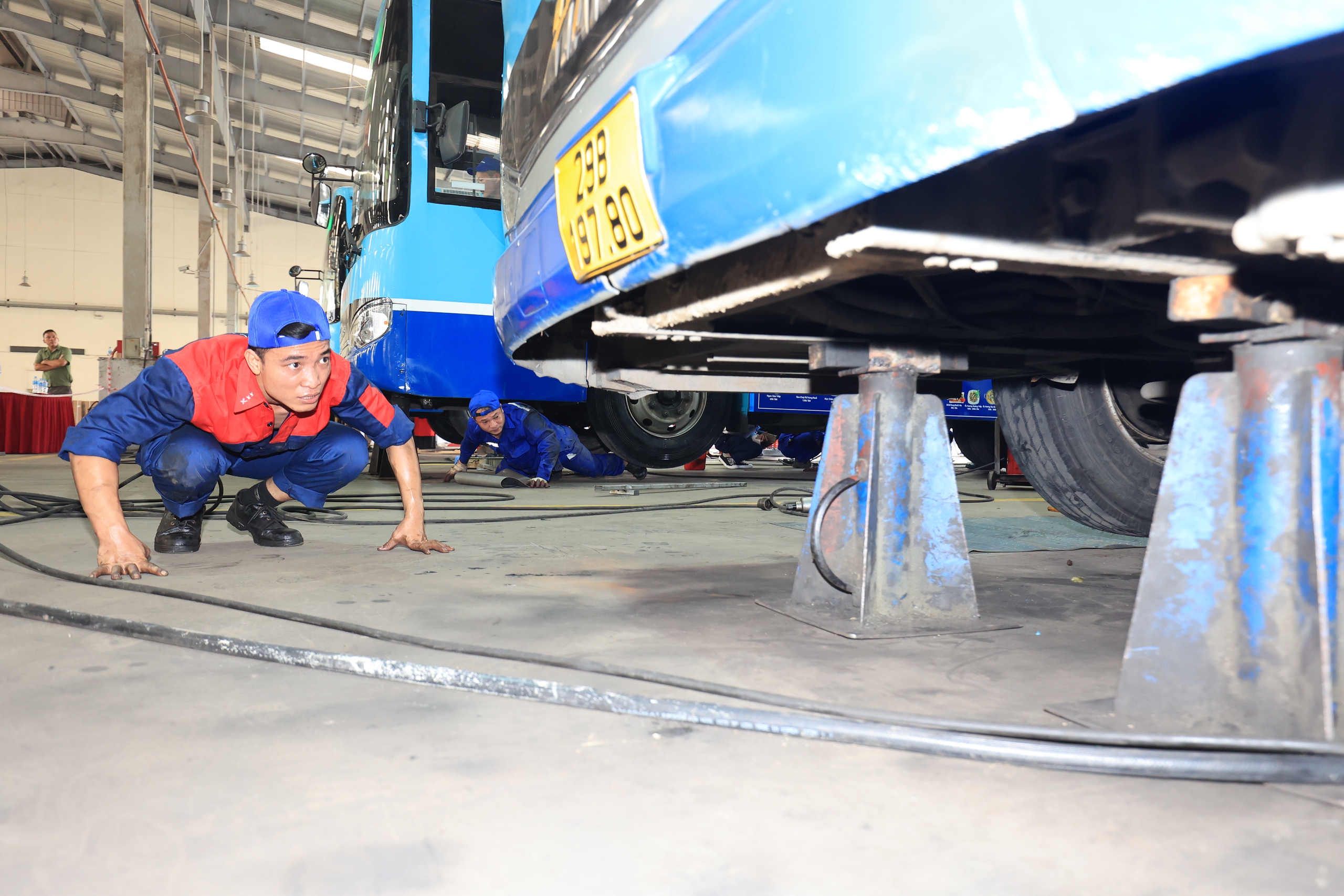 S&ocirc;i nổi hội thi bảo dưỡng sửa chữa xe bu&yacute;t Transerco năm 2024- Ảnh 11.
