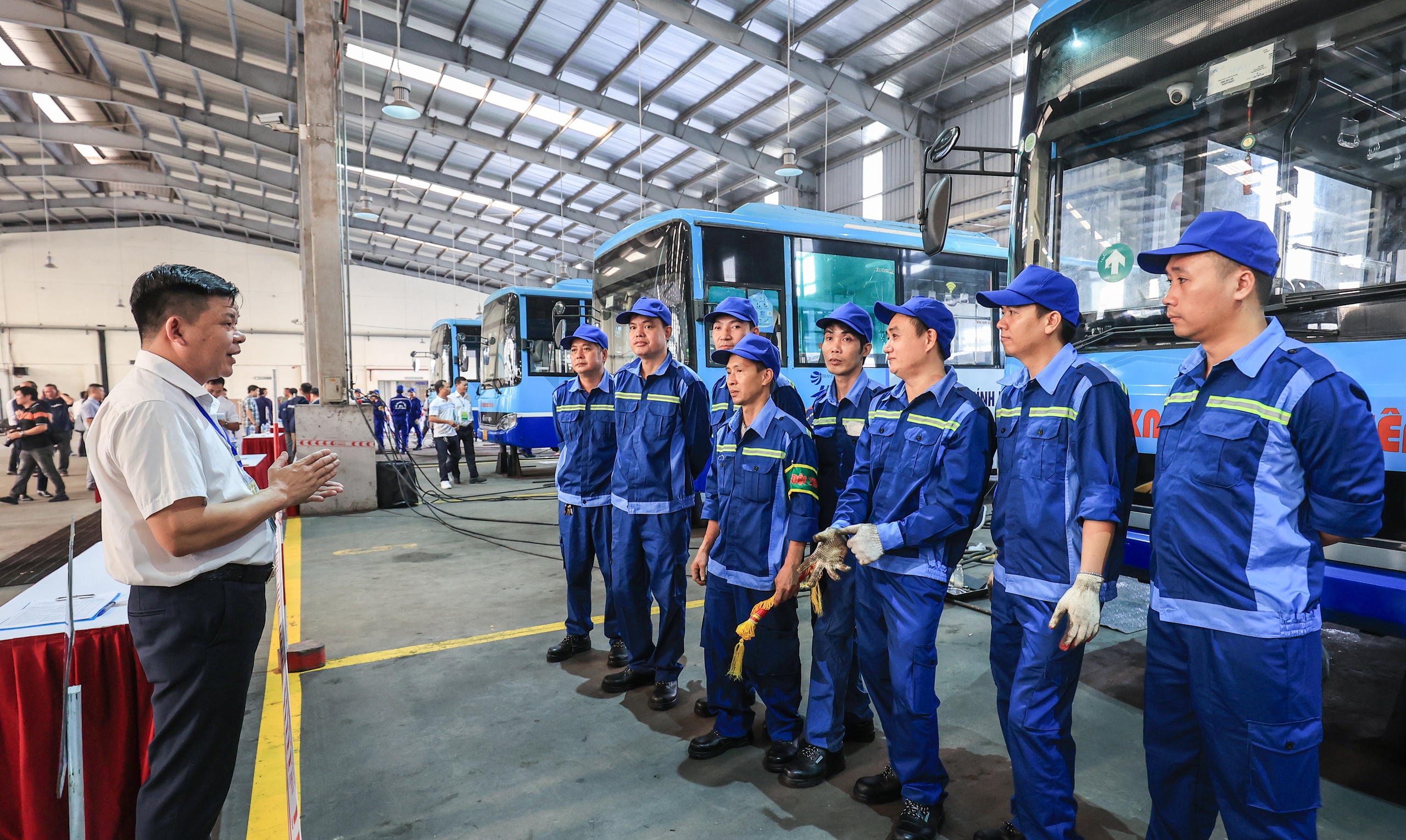 S&ocirc;i nổi hội thi bảo dưỡng sửa chữa xe bu&yacute;t Transerco năm 2024- Ảnh 3.