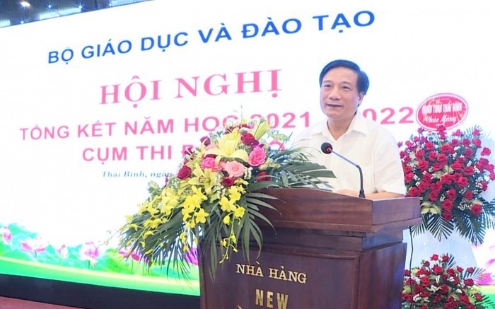 Phụ huynh không đồng ý hỗ trợ mua laptop, cô giáo "dỗi" không soạn đề cương- Ảnh 5. Thái Bình cách chức Giám đốc, khiển trách Phó giám đốc Sở GD&ĐT tỉnh