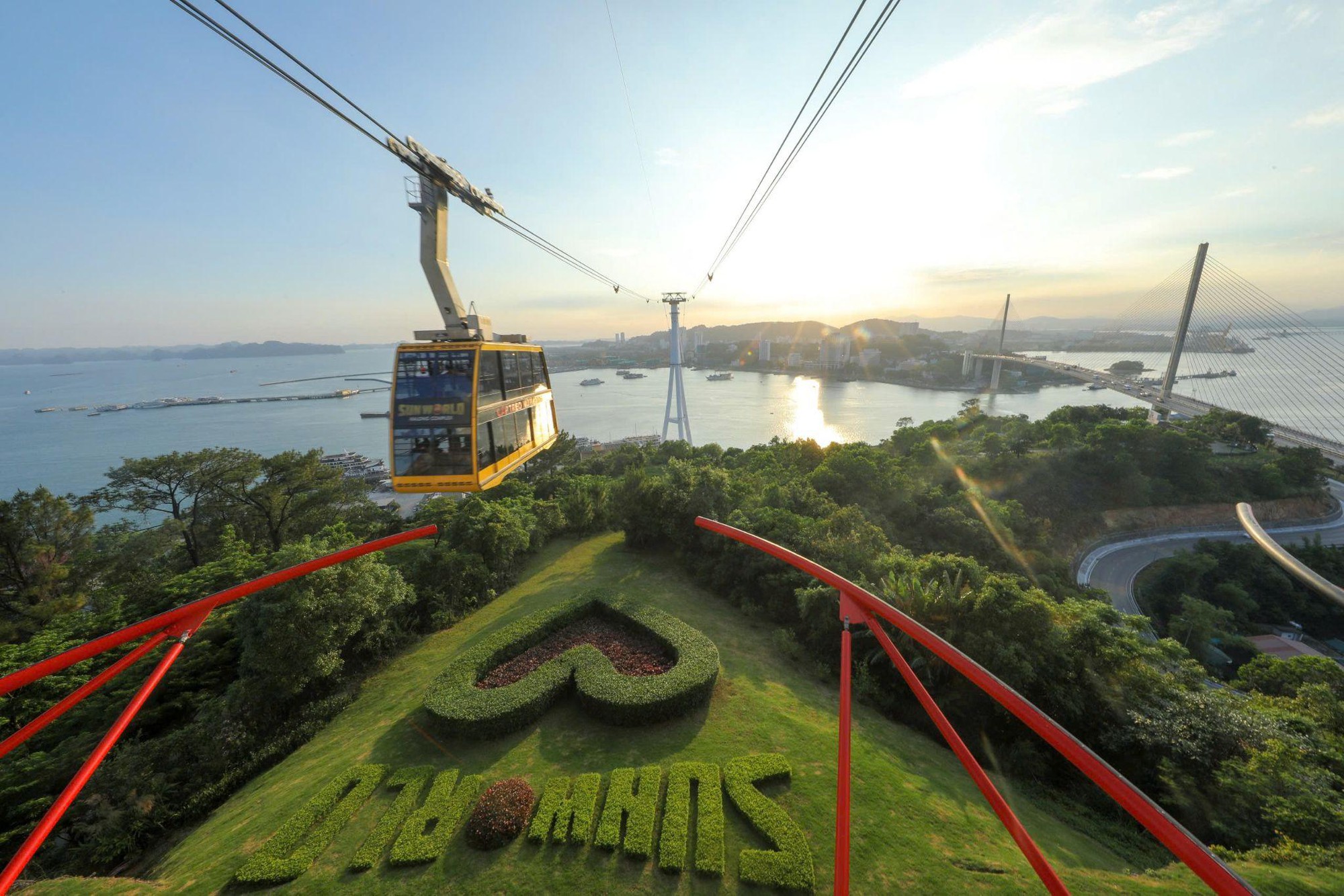 Sun World Ha Long v&agrave; nhiều điểm đến tại Quảng Ninh đ&oacute;n kh&aacute;ch trở lại sau b&atilde;o- Ảnh 1.