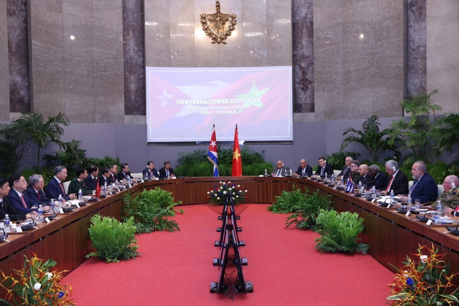 Việt Nam tặng 10.000 tấn gạo, cam kết hỗ trợ Cuba phát triển nông nghiệp- Ảnh 4. Việt Nam tặng 10.000 tấn gạo, cam kết hỗ trợ Cuba phát triển nông nghiệp- Ảnh 4.