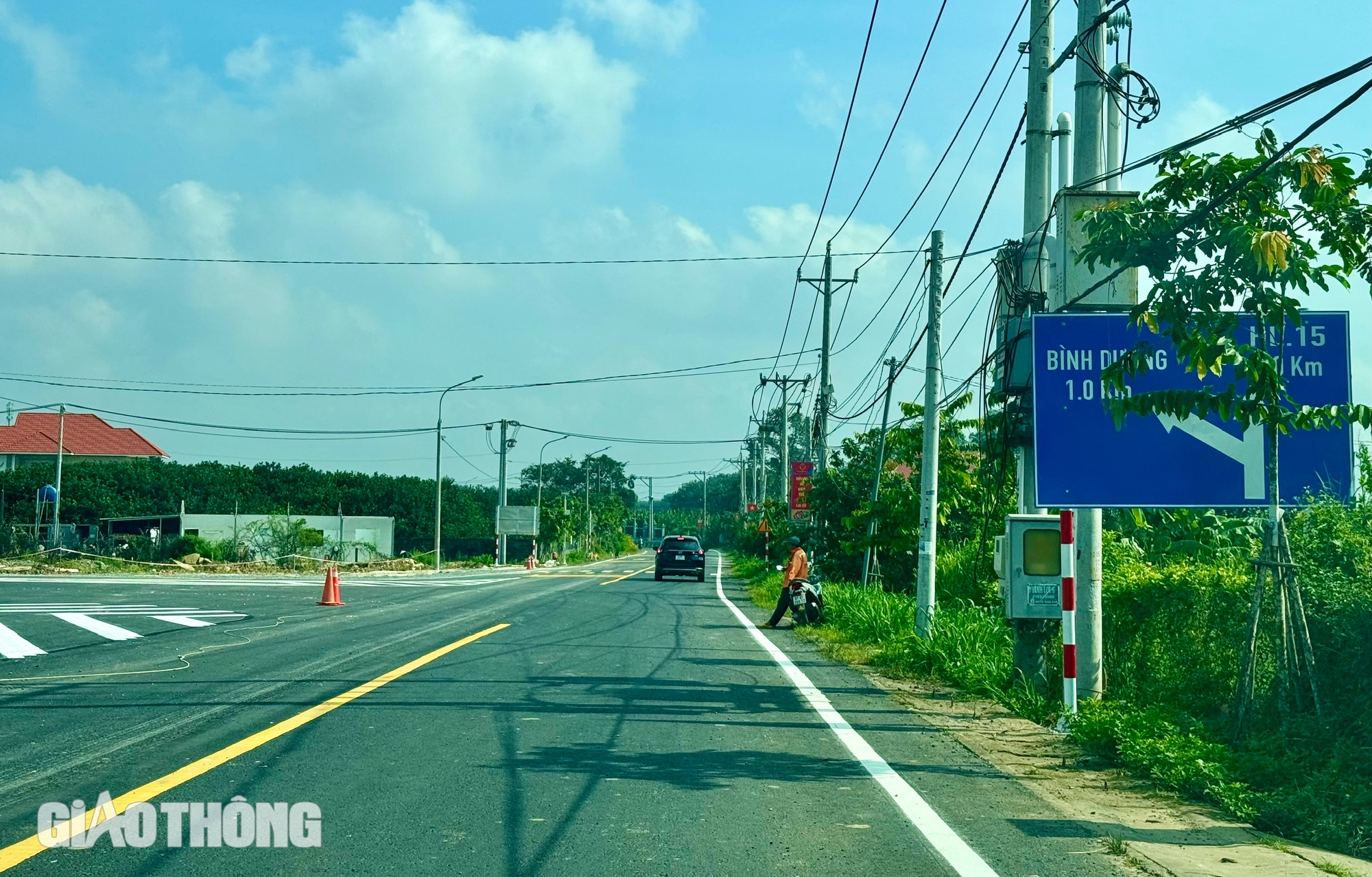 Cầu Bạch Đằng 2 đã thông xe, vì sao vẫn còn công nhân thi công?- Ảnh 5. Cầu Bạch Đằng 2 đã thông xe, vì sao vẫn còn công nhân thi công?- Ảnh 5.