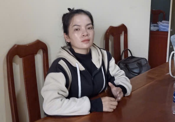 Người phụ nữ lẻn v&agrave;o bệnh viện ở Tr&agrave; Vinh bắt c&oacute;c b&eacute; trai mới sinh- Ảnh 1.