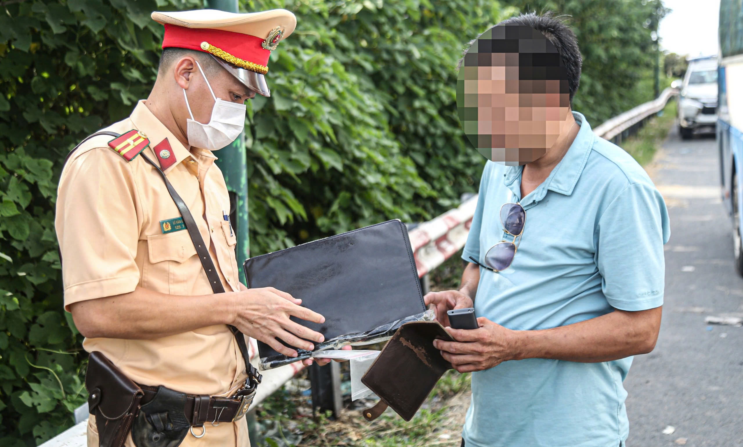 Mạnh tay phạt bến c&oacute;c, xe d&ugrave;, nhồi nh&eacute;t kh&aacute;ch dịp nghỉ lễ 2/9- Ảnh 3.