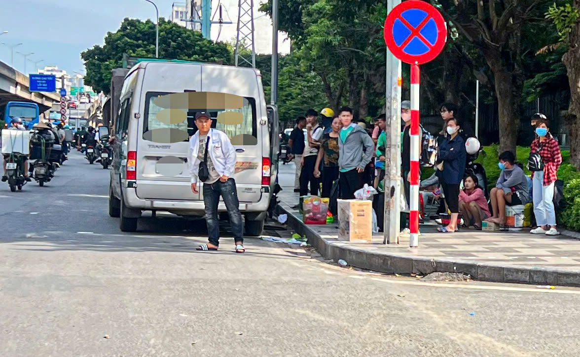 Mạnh tay phạt bến c&oacute;c, xe d&ugrave;, nhồi nh&eacute;t kh&aacute;ch dịp nghỉ lễ 2/9- Ảnh 8.