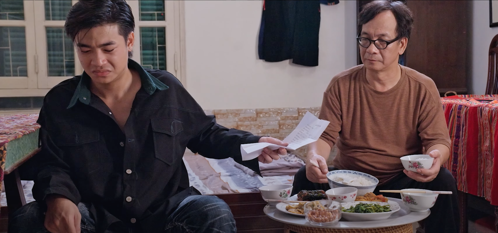 Đi giữa trời rực rỡ tập 25: Chải b&aacute;n xe m&aacute;y để khởi nghiệp; Như "vớt được con c&aacute; to"- Ảnh 3.