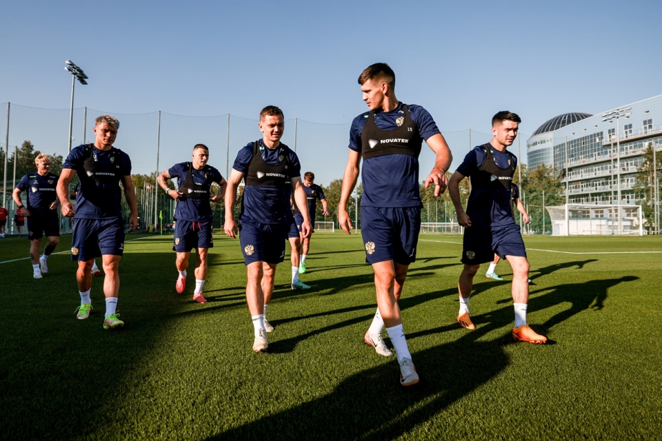 Nhân vật đặc biệt của đội tuyển Nga tới Việt Nam đầu tiên là ai?- Ảnh 1. Nhân vật đặc biệt của đội tuyển Nga tới Việt Nam đầu tiên là ai?- Ảnh 1.