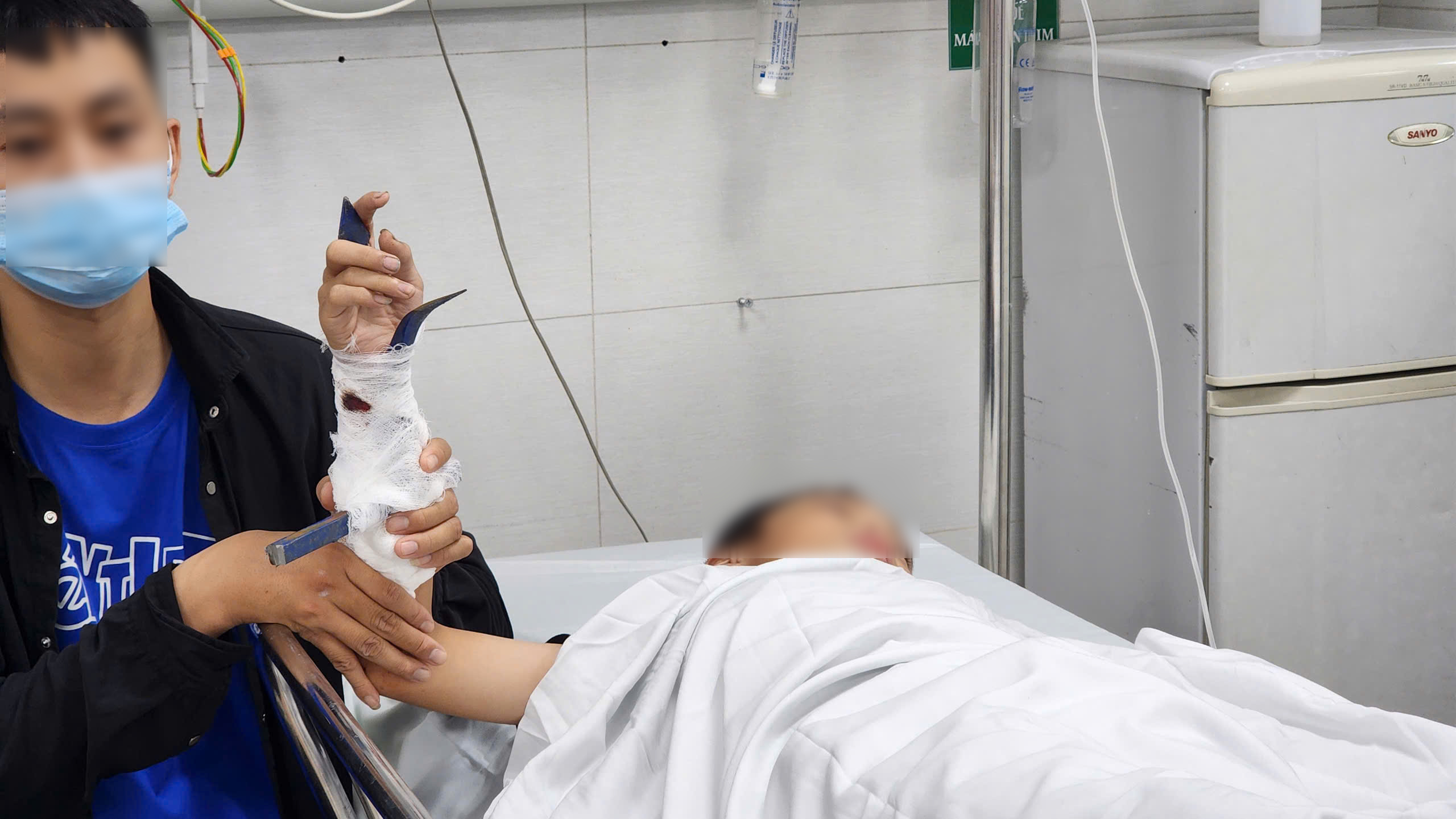 Sau li&ecirc;n hoan dịp lễ, nhiều người mở mắt thấy m&igrave;nh trong bệnh viện- Ảnh 6.